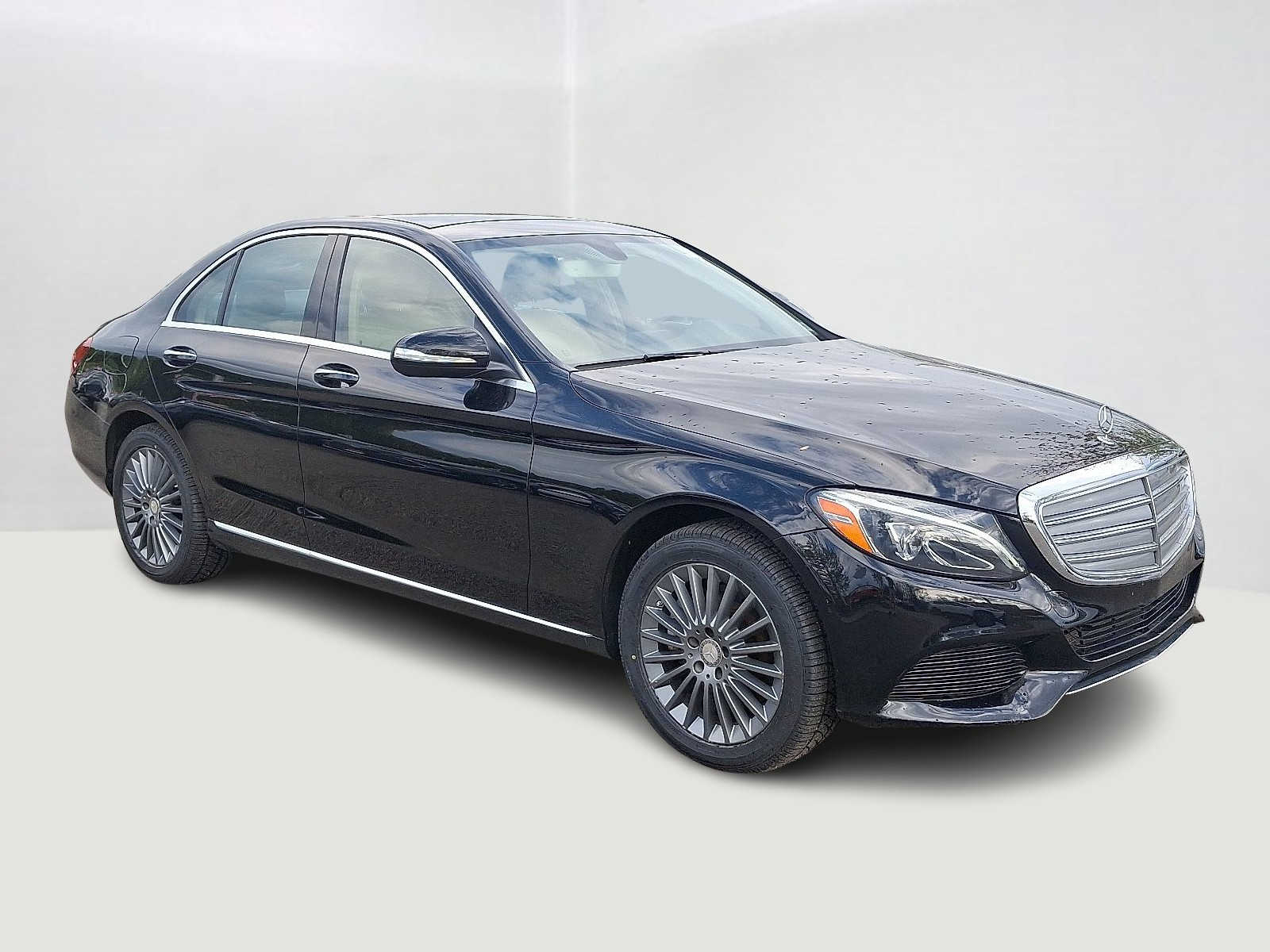 Thumbnail: 2015 Mercedes-Benz C-Class - 4