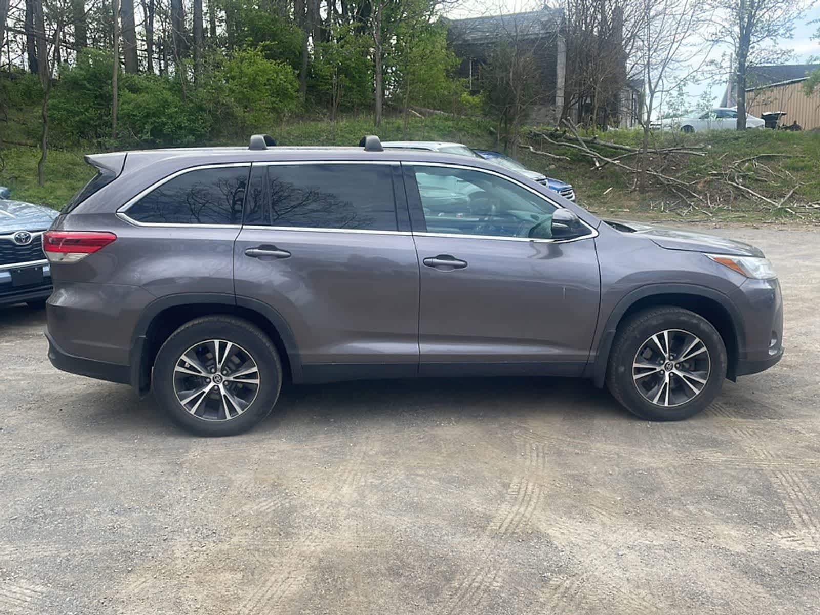 Thumbnail: 2019 Toyota Highlander - 11