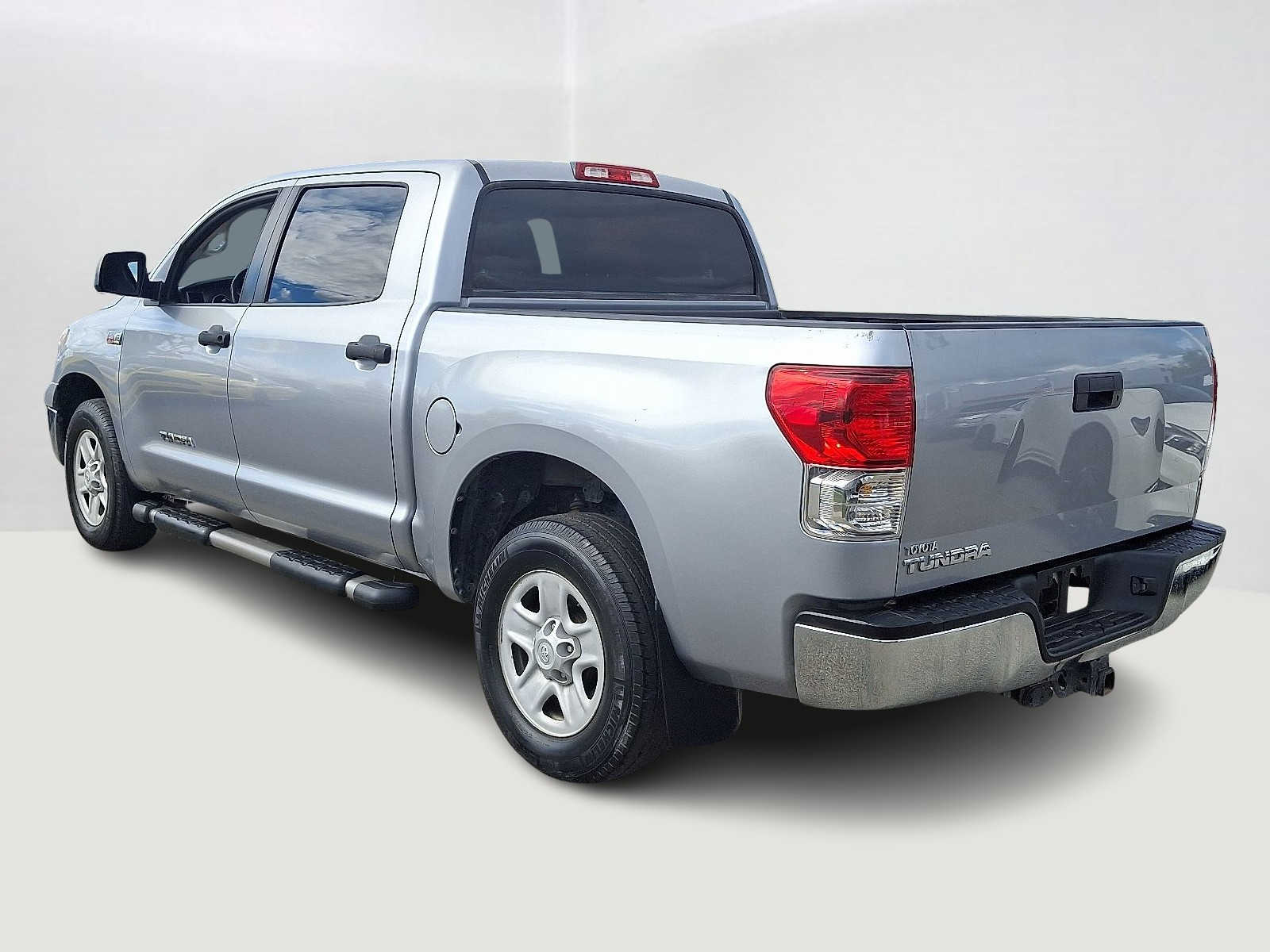 Thumbnail: 2011 Toyota Tundra - 8