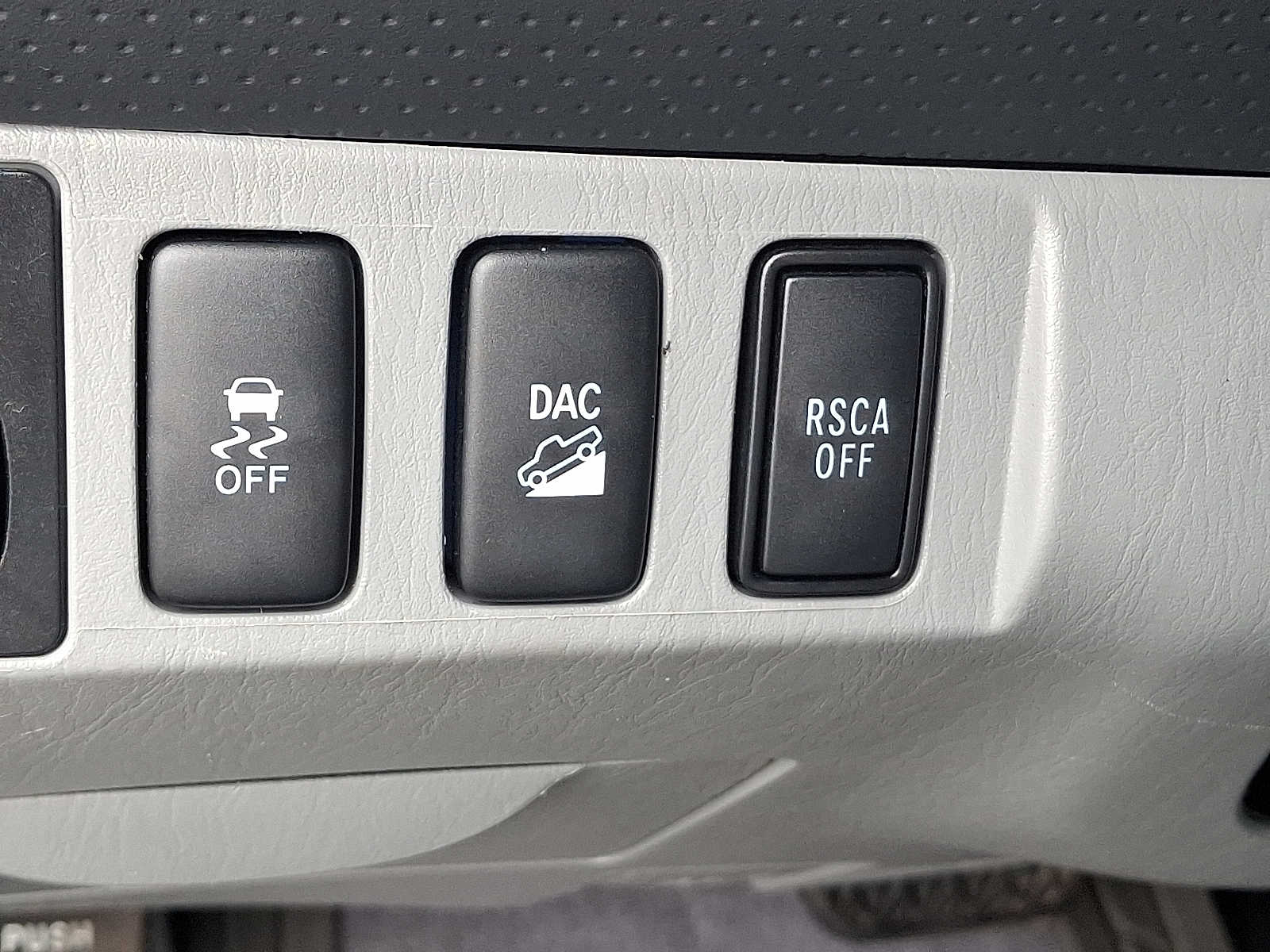 Thumbnail: 2013 Toyota Tacoma - 28
