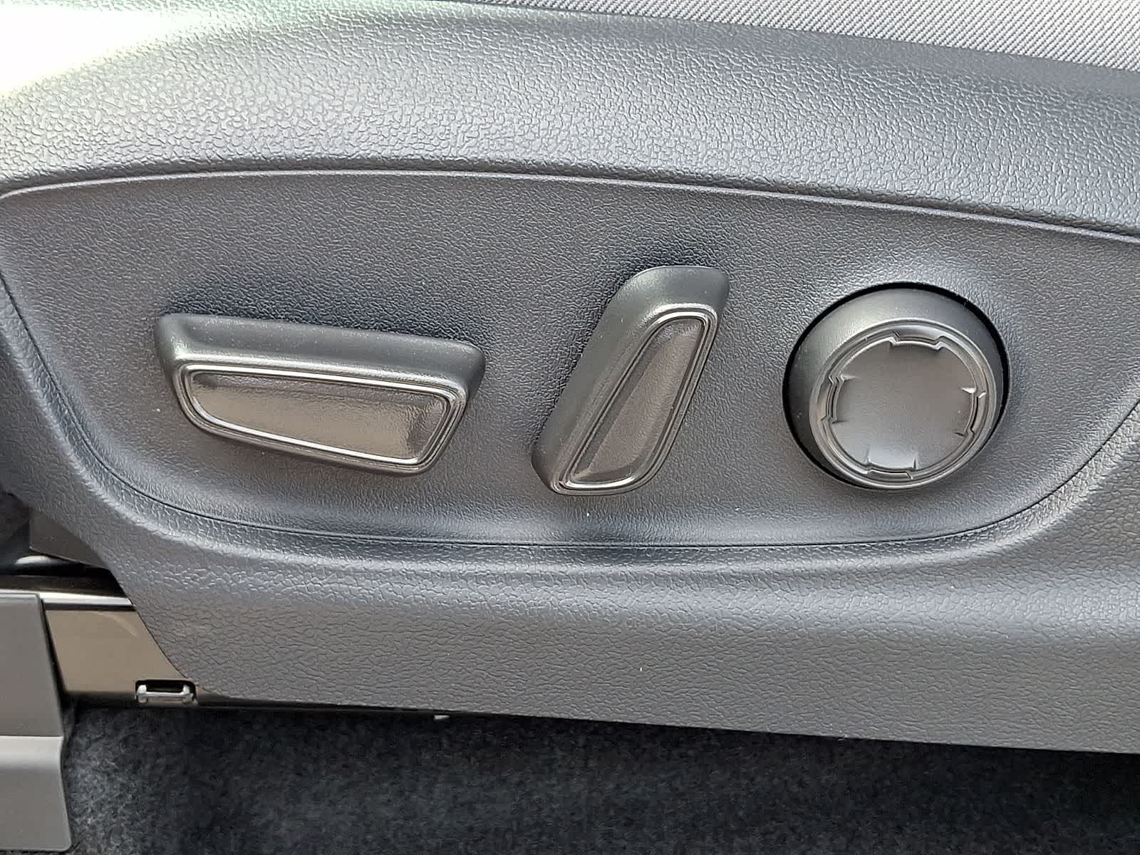 Thumbnail: 2026 Toyota Tacoma - 12