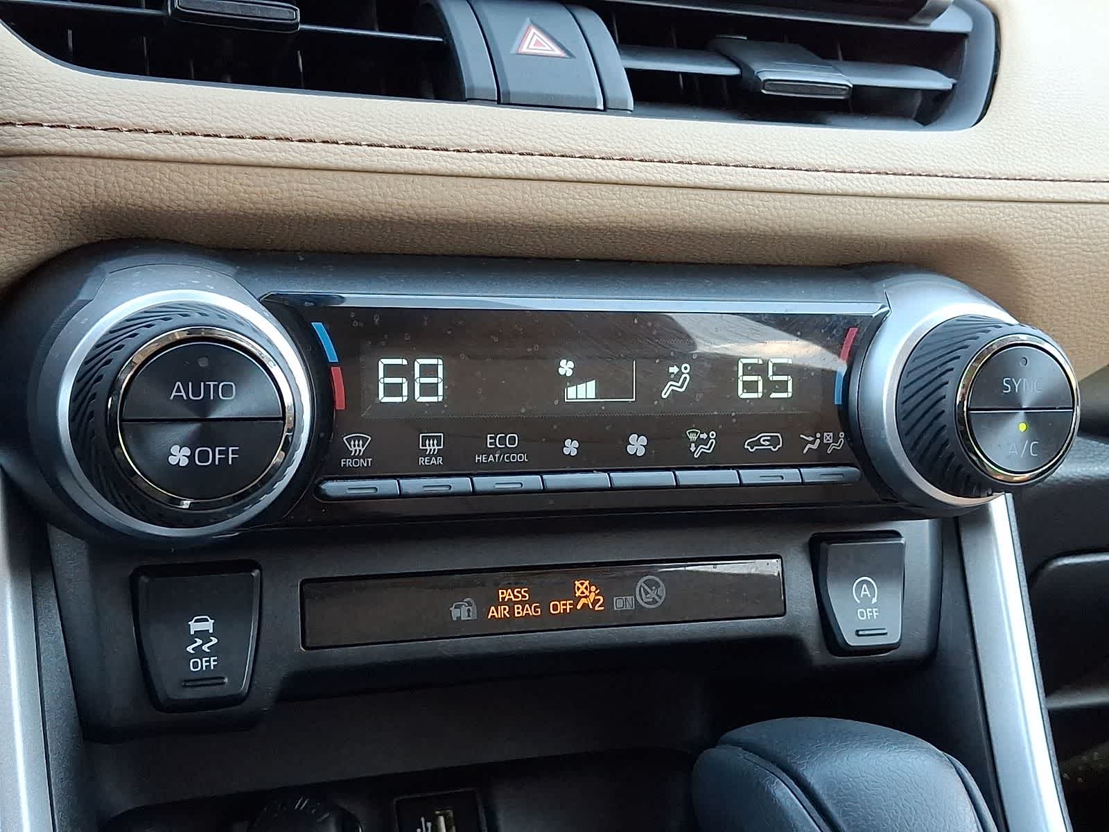 Thumbnail: 2025 Toyota RAV4 - 16