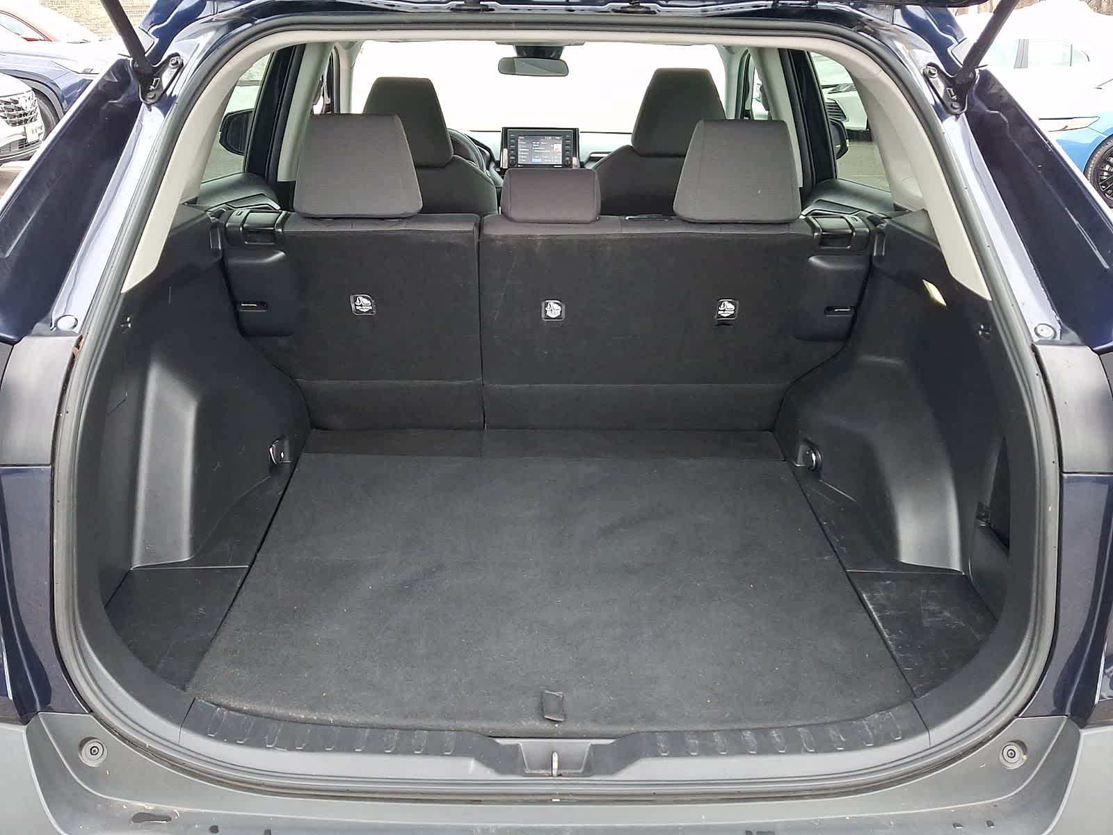 Thumbnail: 2022 Toyota RAV4 - 30