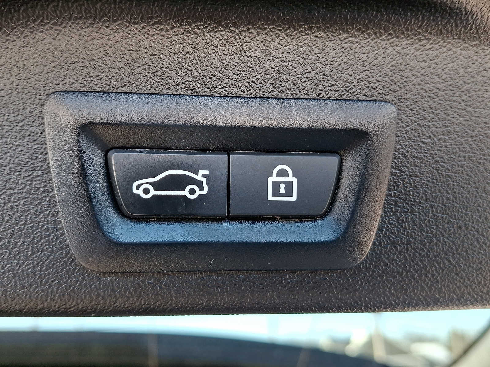 Thumbnail: 2022 BMW X5 - 32