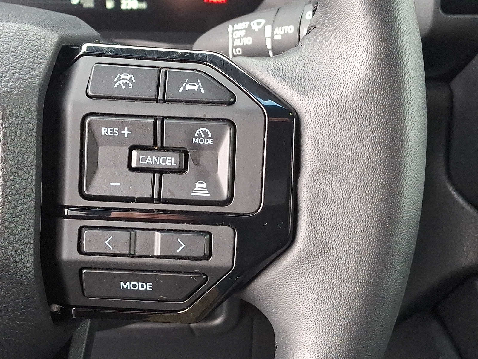 Thumbnail: 2025 Toyota Land Cruiser - 25