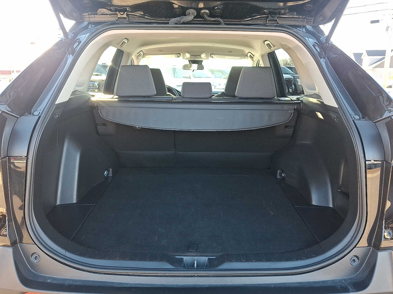 Thumbnail: 2025 Toyota RAV4 - 30