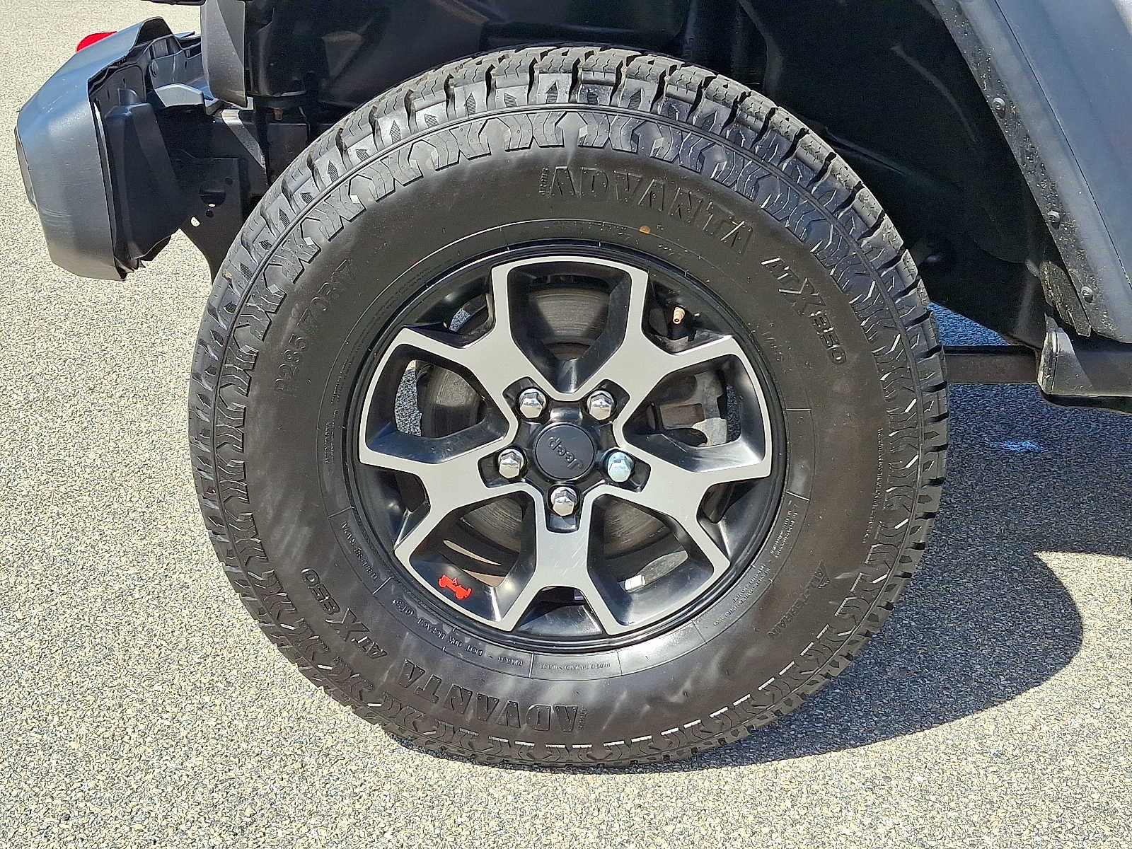 Thumbnail: 2018 Jeep Wrangler - 9