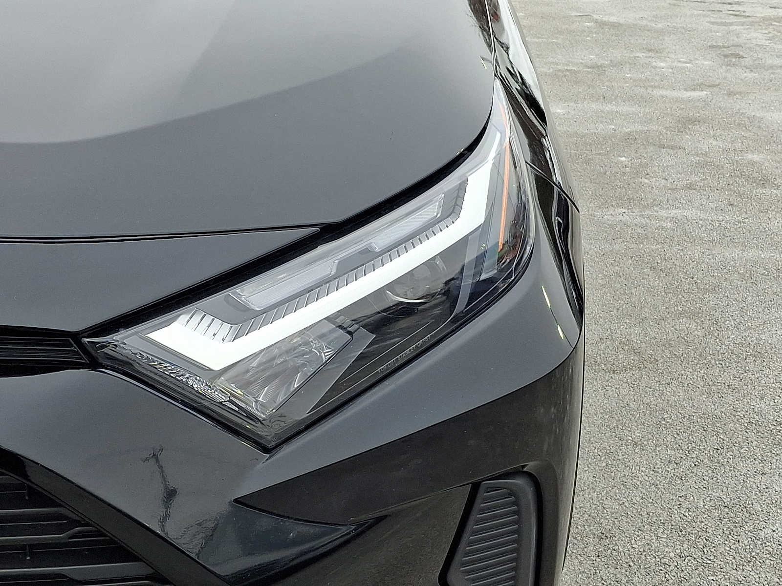 Thumbnail: 2024 Toyota RAV4 - 12