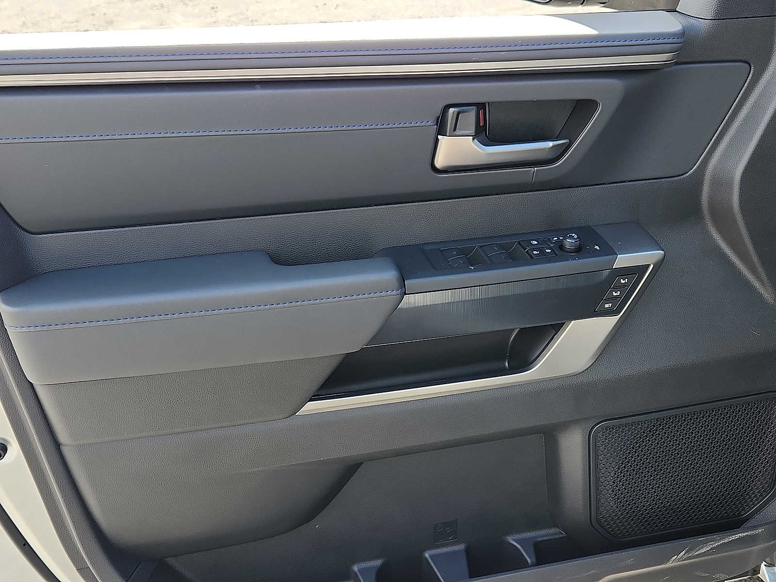 Thumbnail: 2026 Toyota Tundra - 12