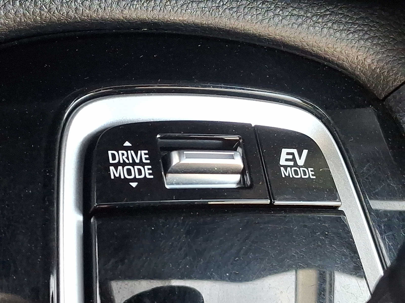 Thumbnail: 2024 Toyota Corolla Cross - 27