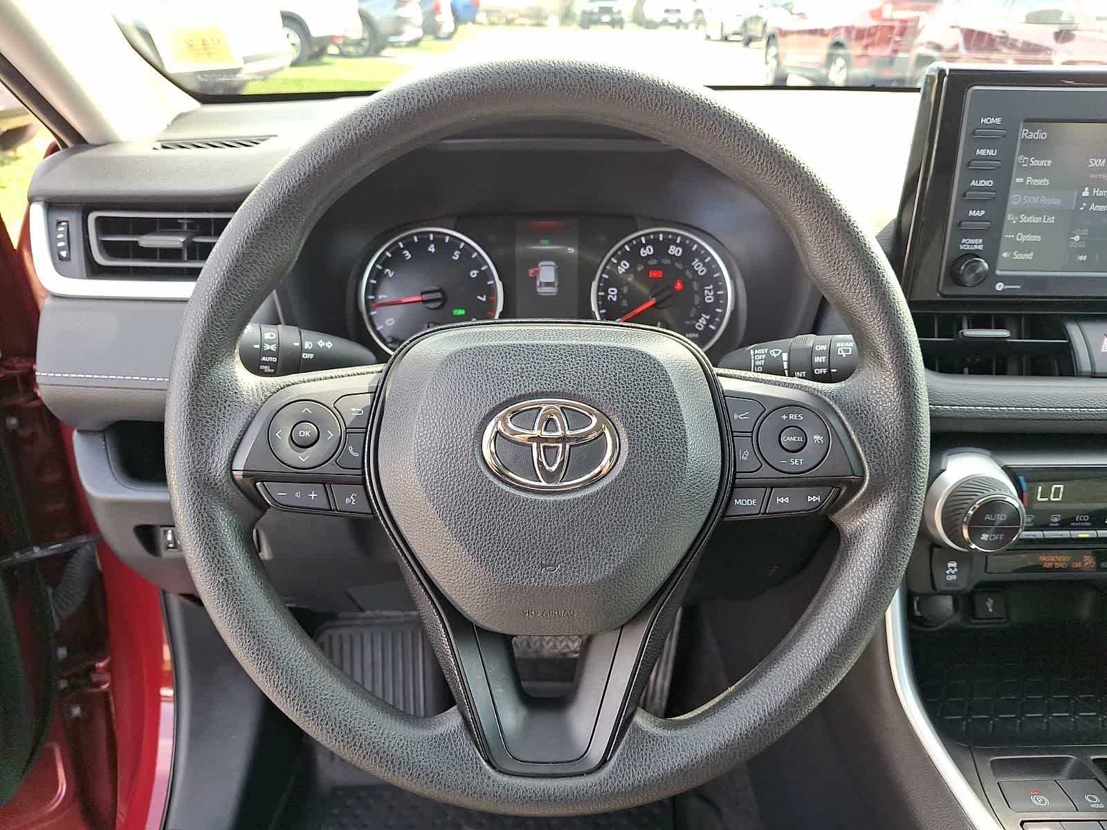 Thumbnail: 2021 Toyota RAV4 - 23