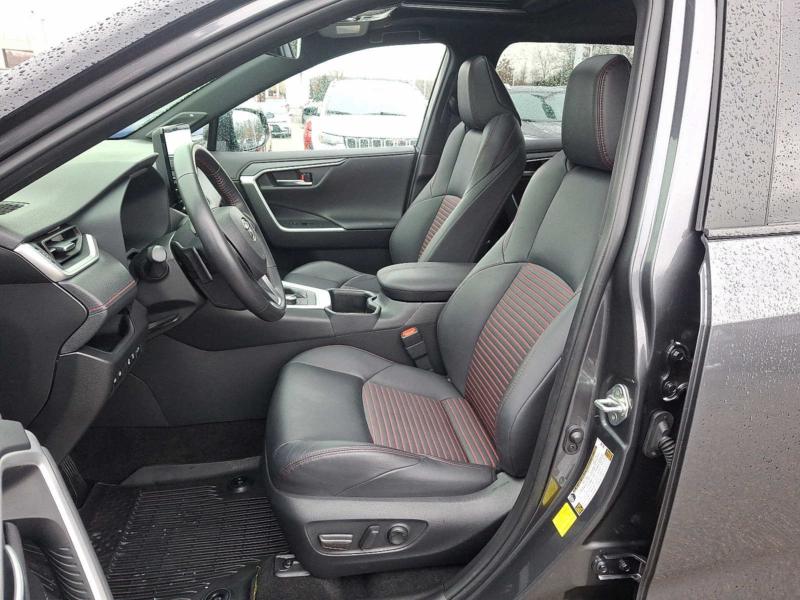 Thumbnail: 2024 Toyota RAV4 - 15