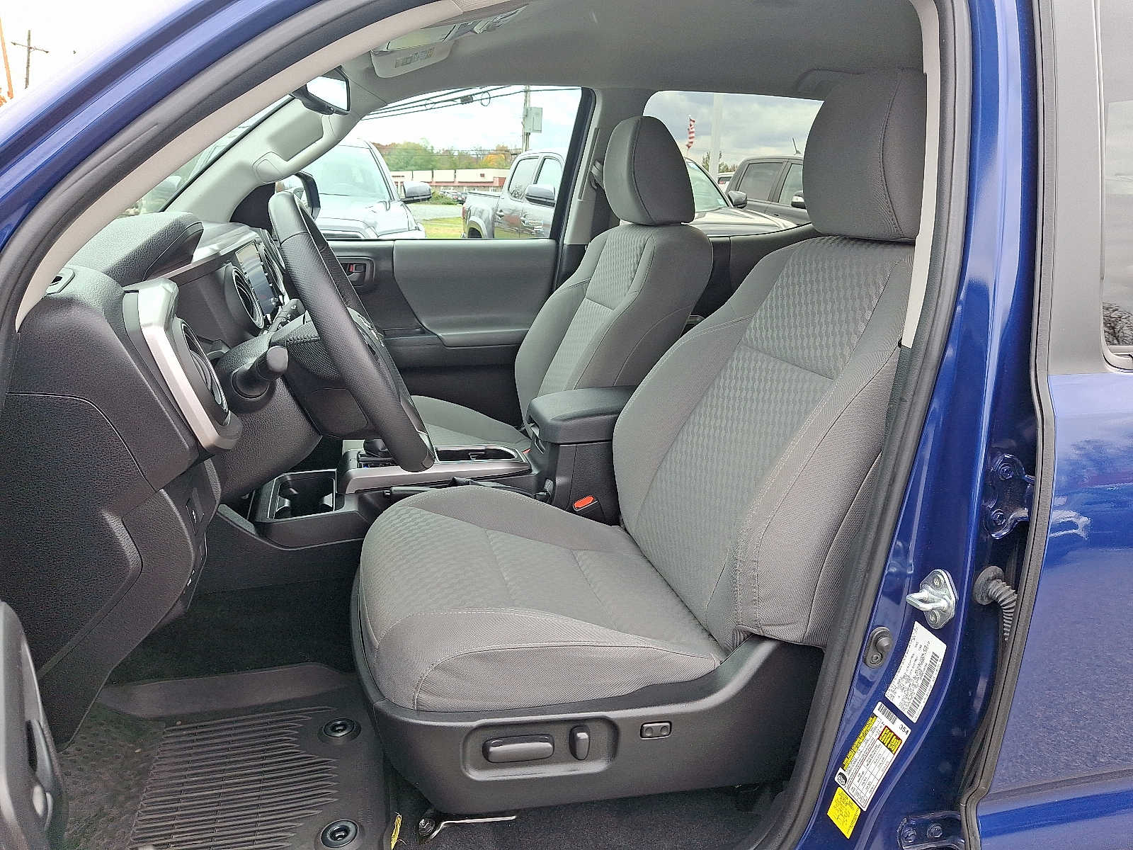 Thumbnail: 2023 Toyota Tacoma - 16