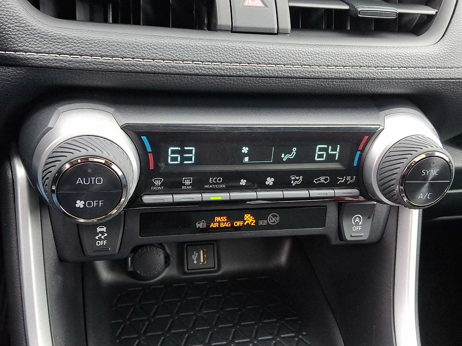 Thumbnail: 2025 Toyota RAV4 - 19