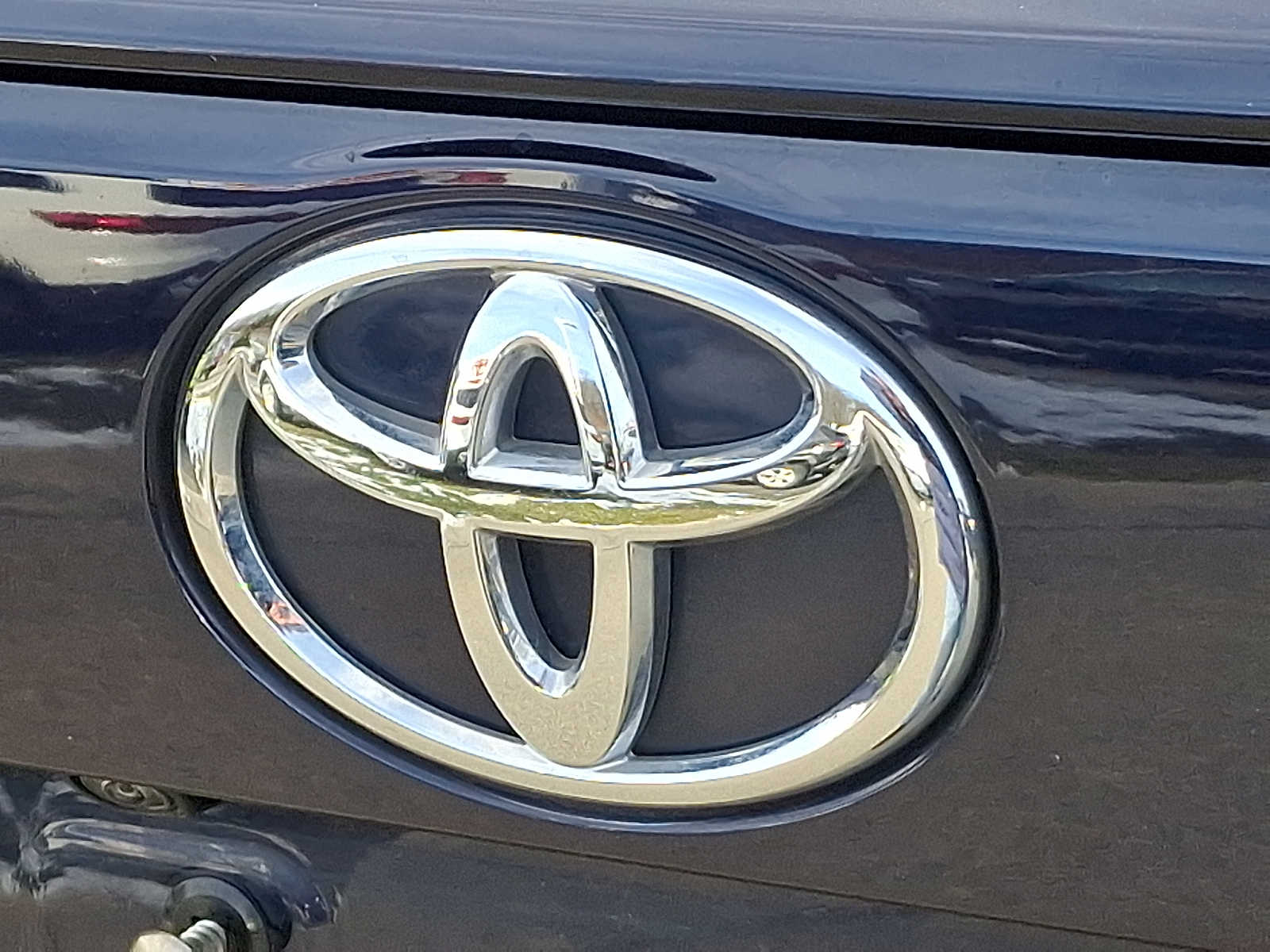 Thumbnail: 2024 Toyota RAV4 - 32