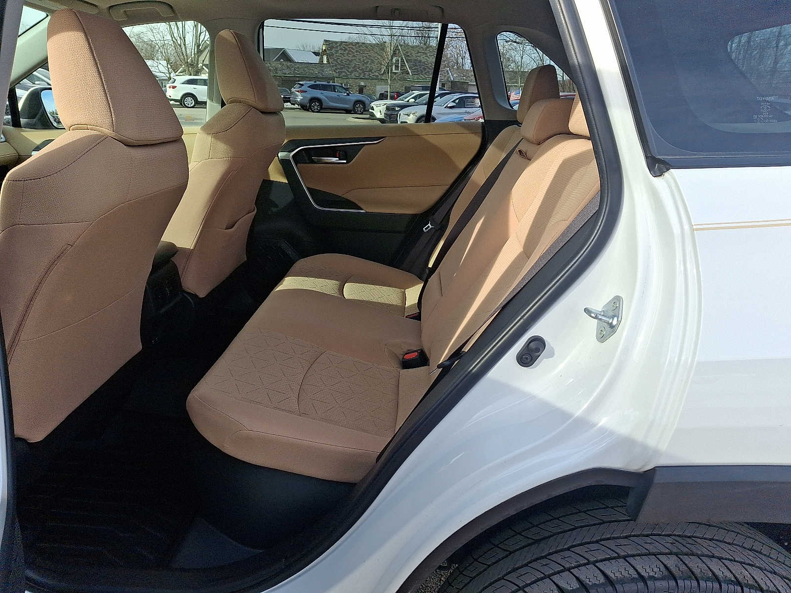 Thumbnail: 2019 Toyota RAV4 - 13