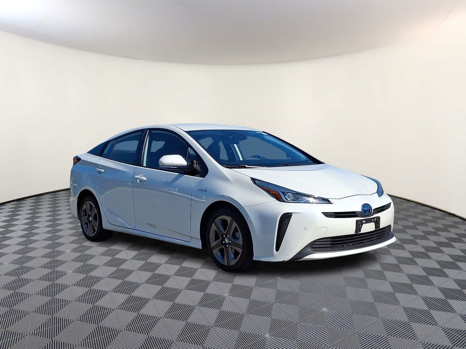Thumbnail: 2020 Toyota Prius - 5