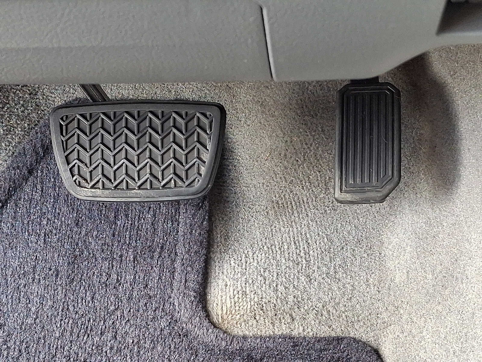 Thumbnail: 2011 Toyota Tundra - 19