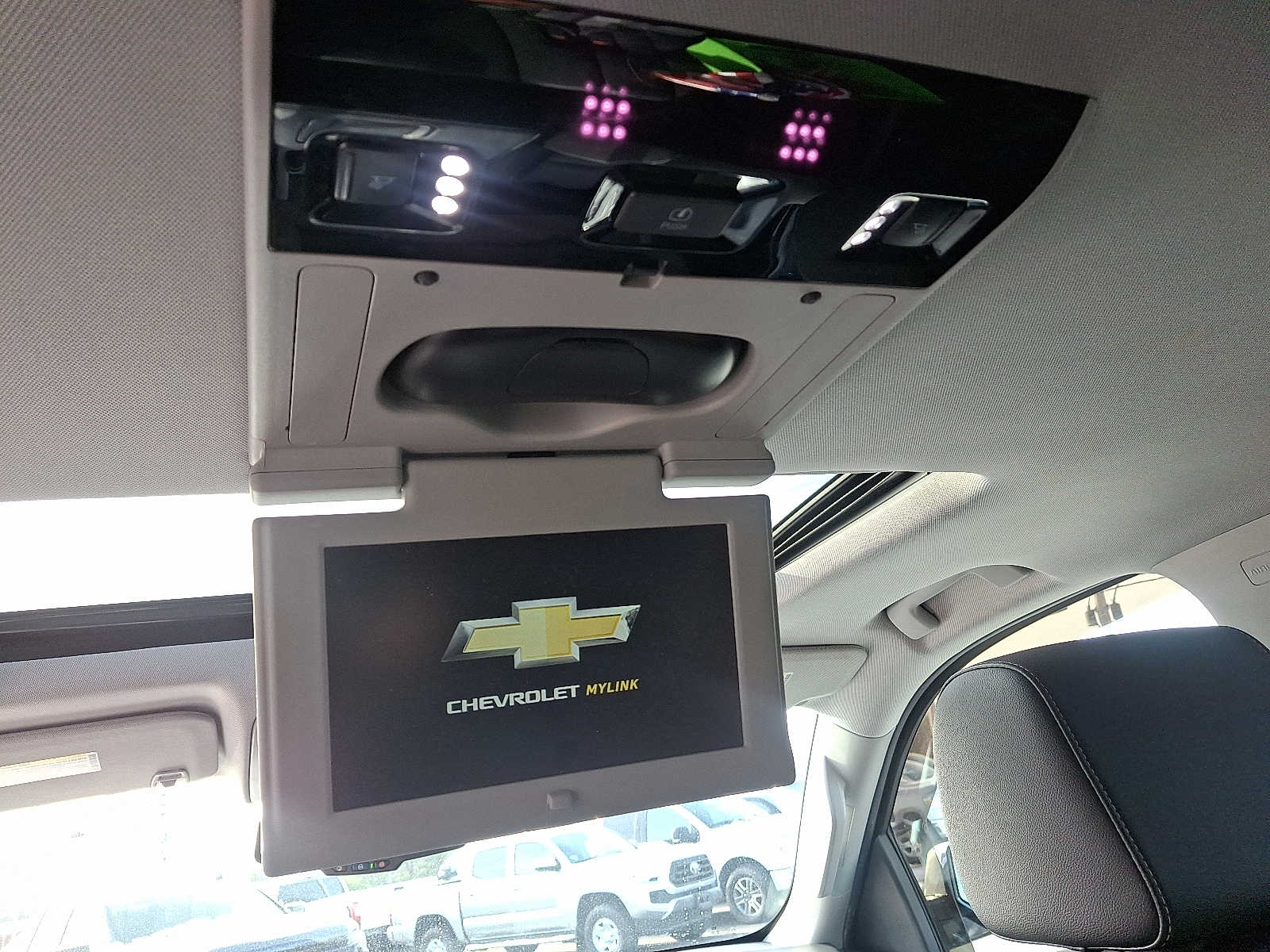 Thumbnail: 2020 Chevrolet Tahoe - 14