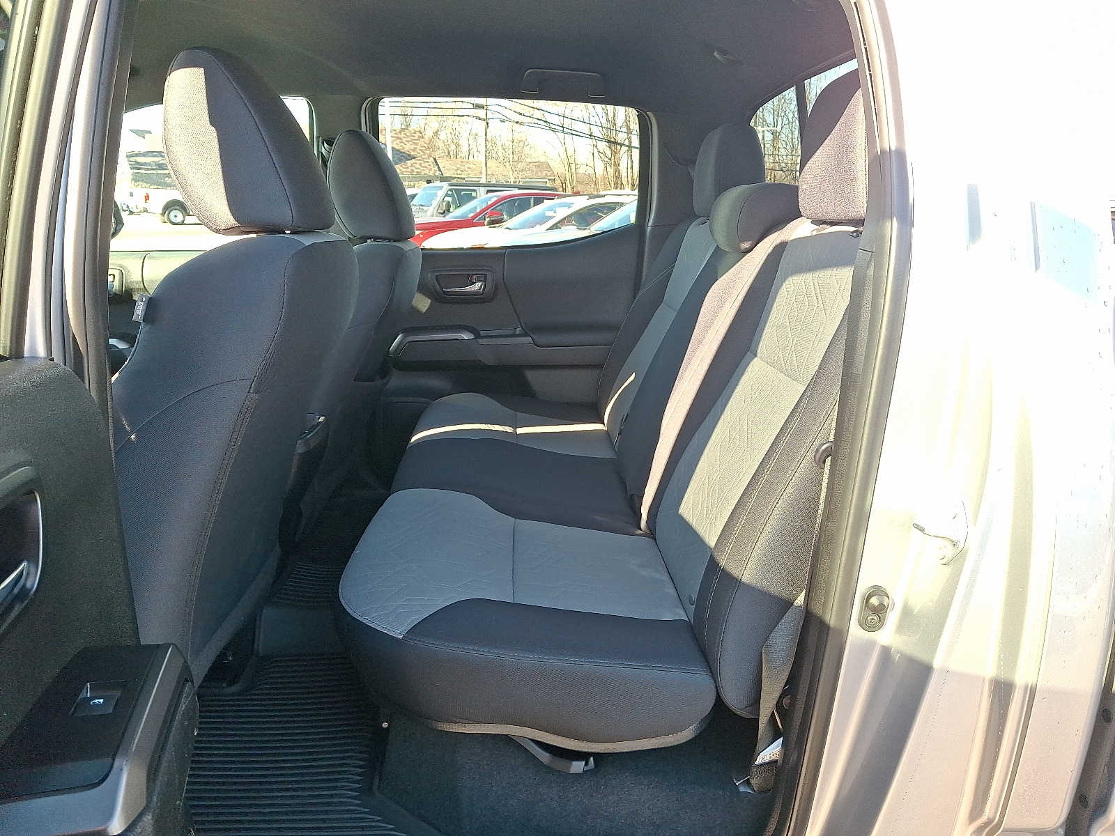 Thumbnail: 2021 Toyota Tacoma - 13