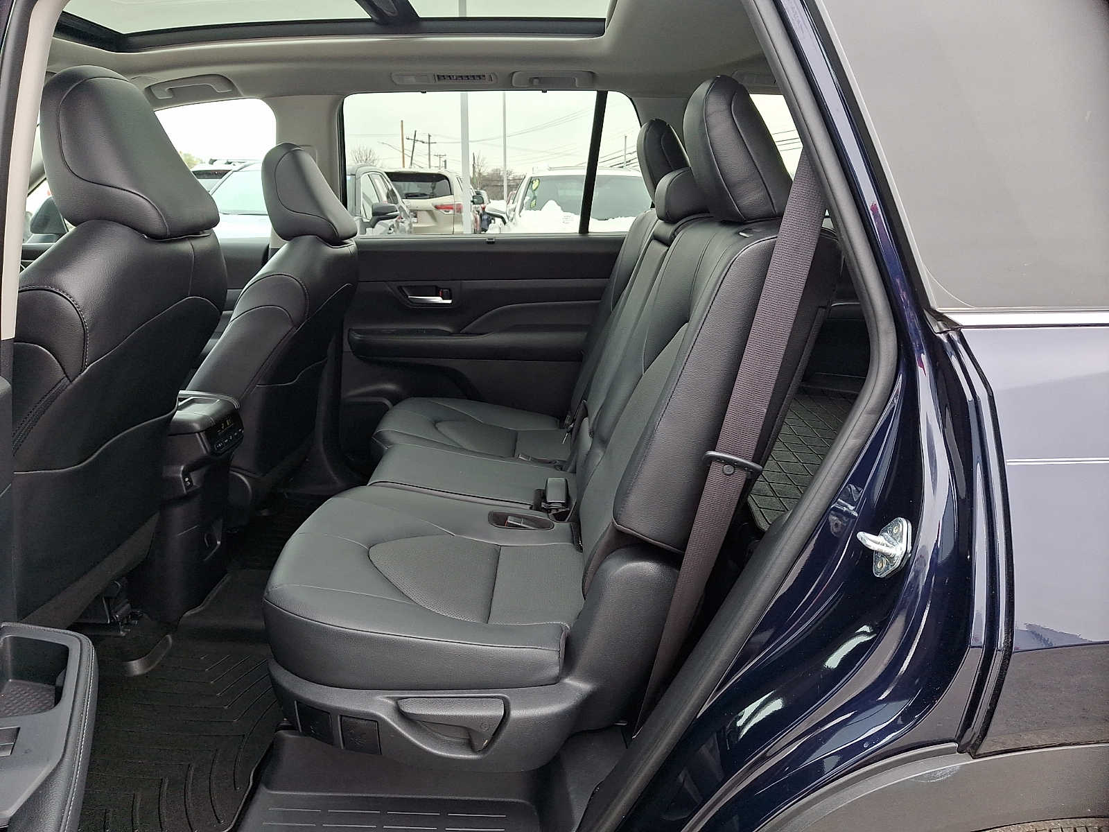 Thumbnail: 2024 Toyota Grand Highlander - 13