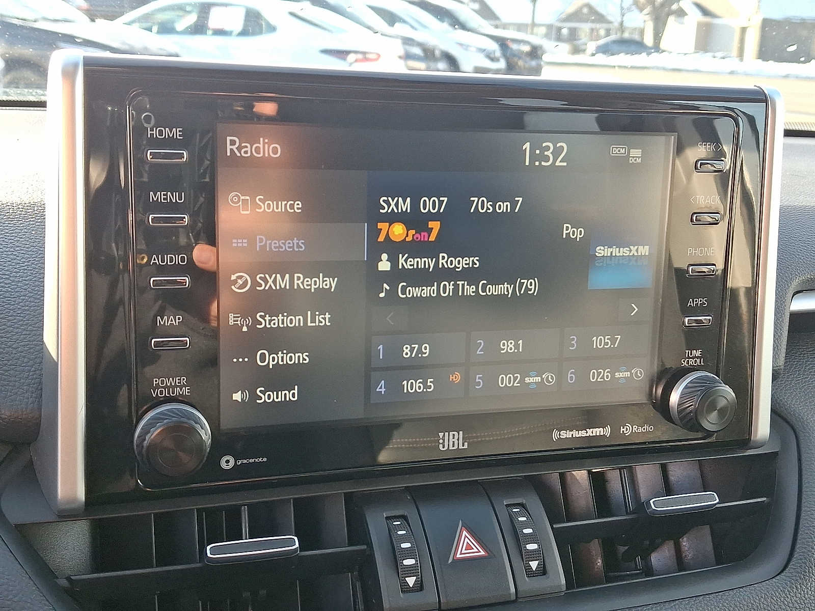 Thumbnail: 2021 Toyota RAV4 - 20