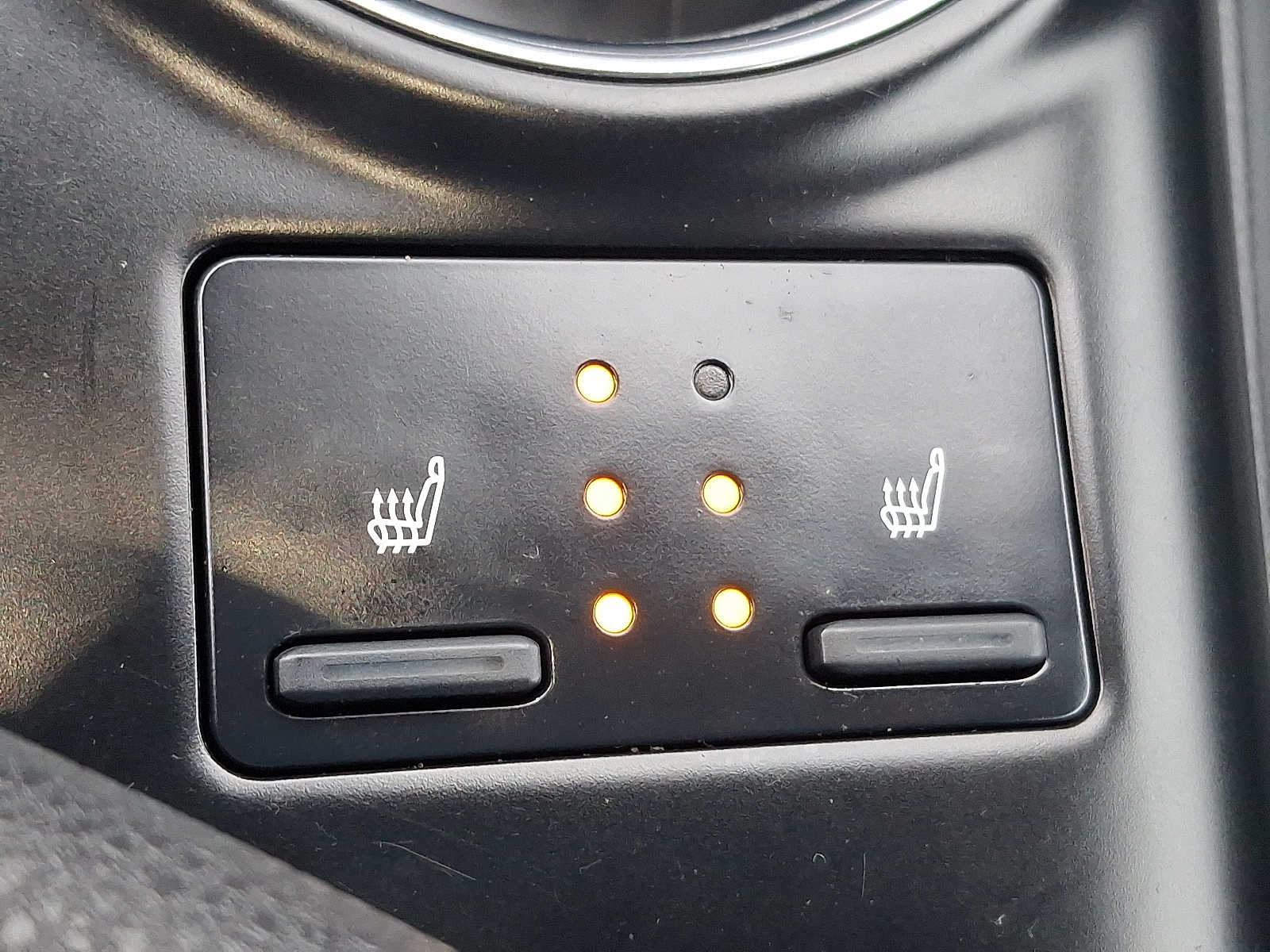 Thumbnail: 2020 Toyota Camry - 27