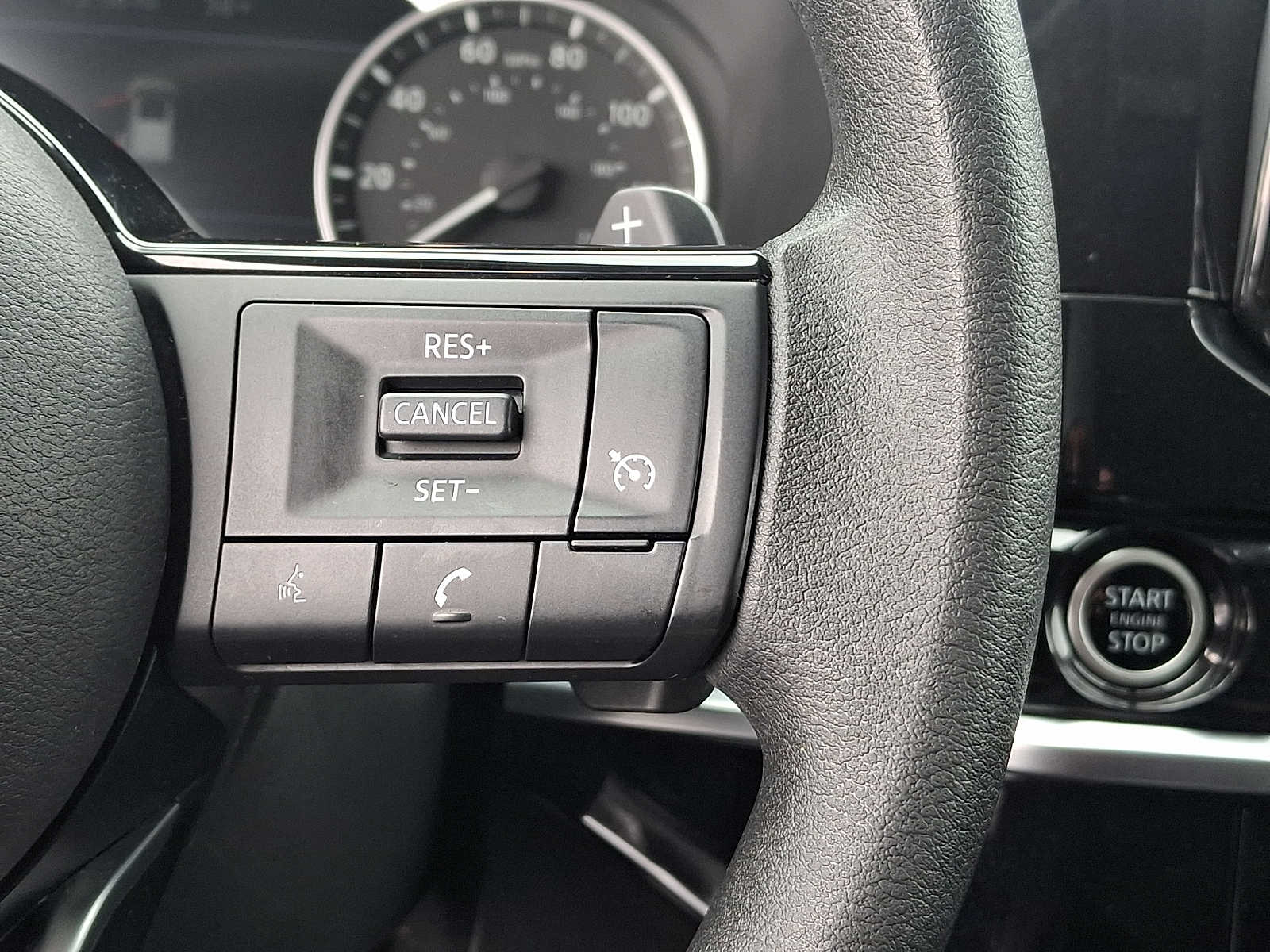 Thumbnail: 2022 Nissan Pathfinder - 24