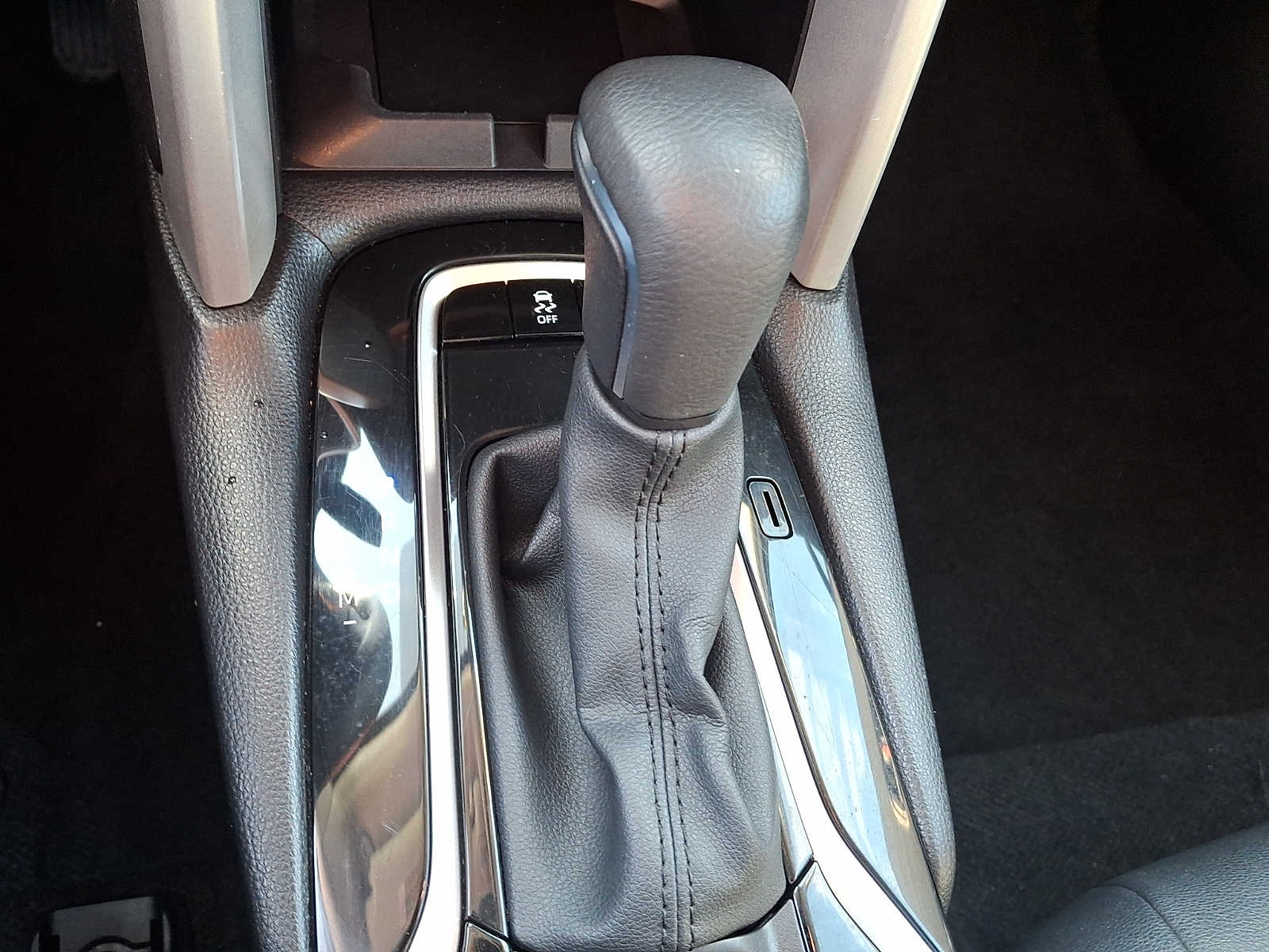 Thumbnail: 2025 Toyota Corolla Cross - 17