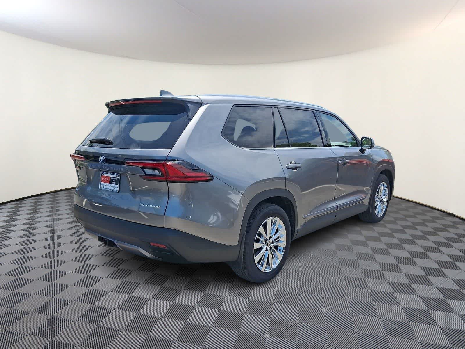 Thumbnail: 2026 Toyota Grand Highlander - 4