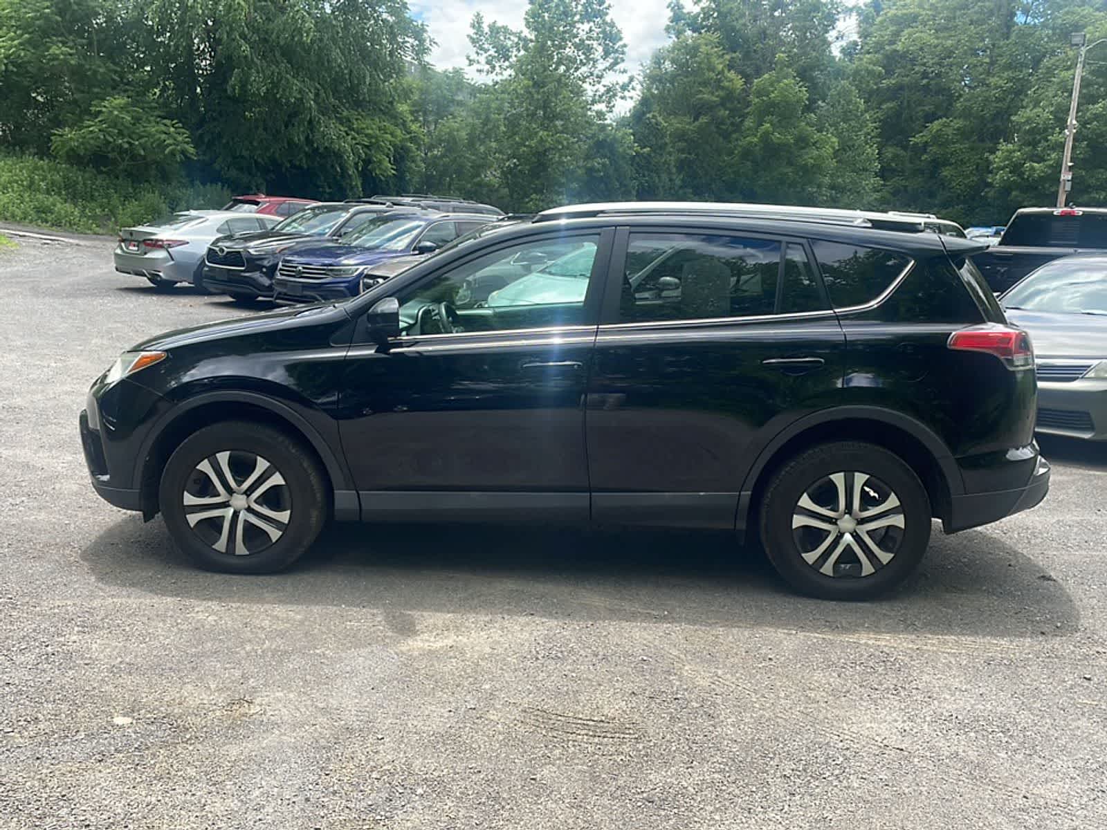 Thumbnail: 2018 Toyota RAV4 - 5