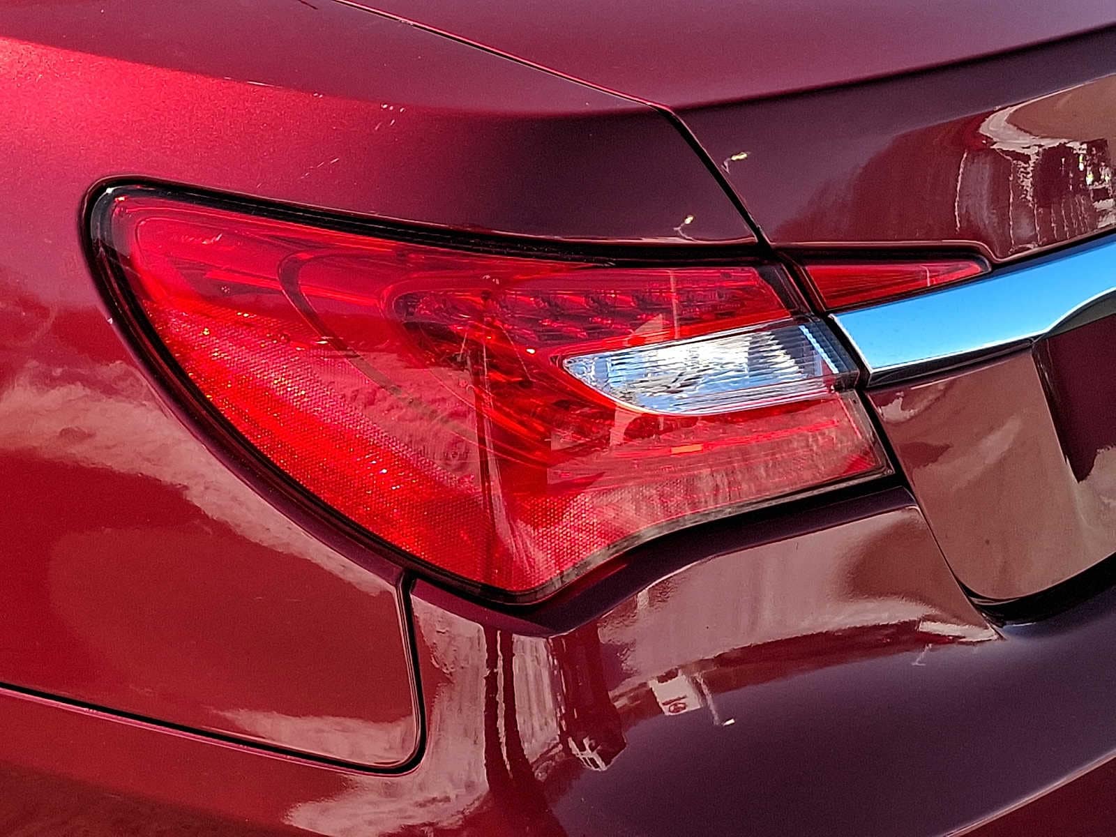 Thumbnail: 2012 Chrysler 200 - 31