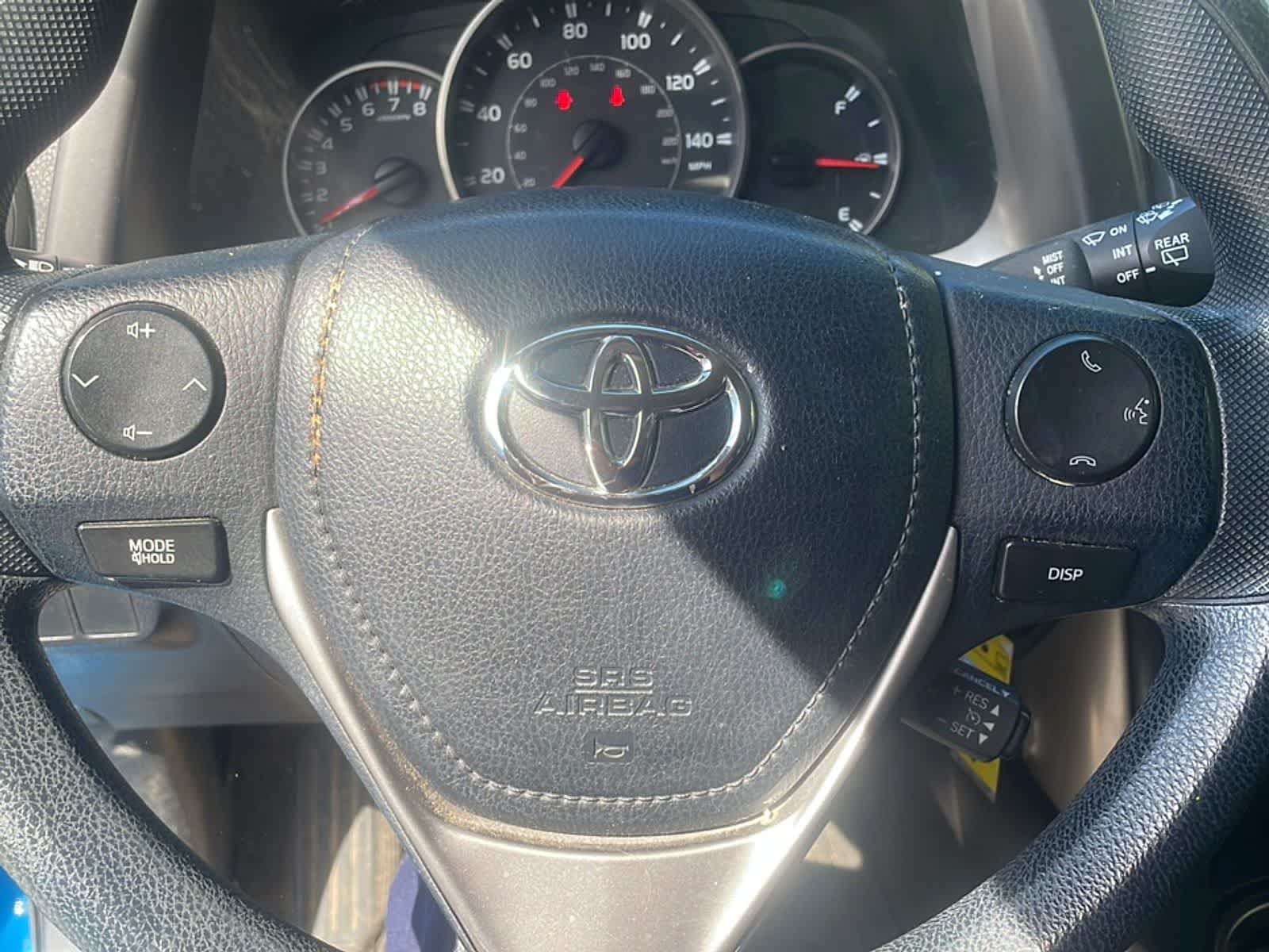Thumbnail: 2016 Toyota RAV4 - 15
