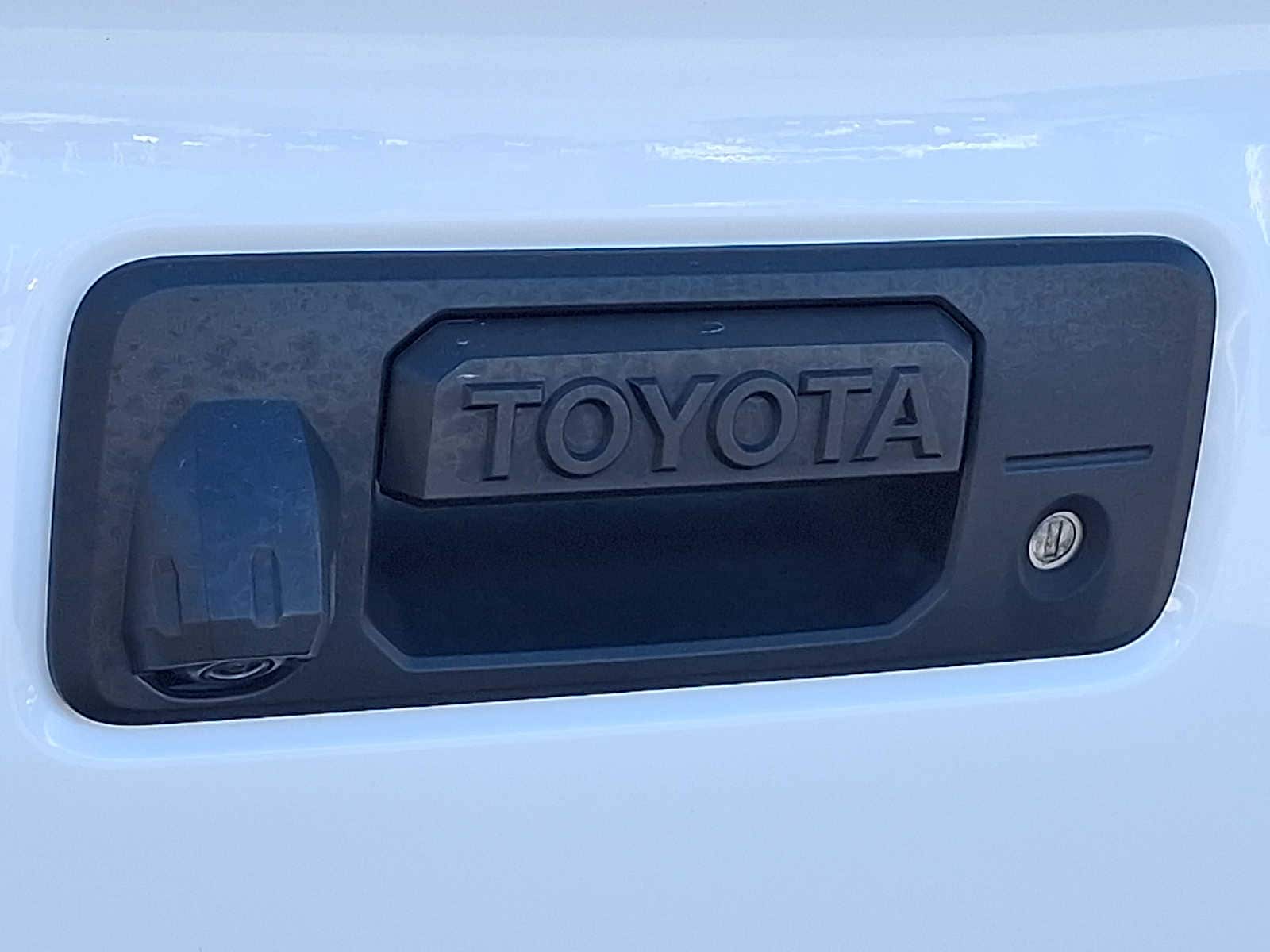 Thumbnail: 2023 Toyota Tacoma - 24
