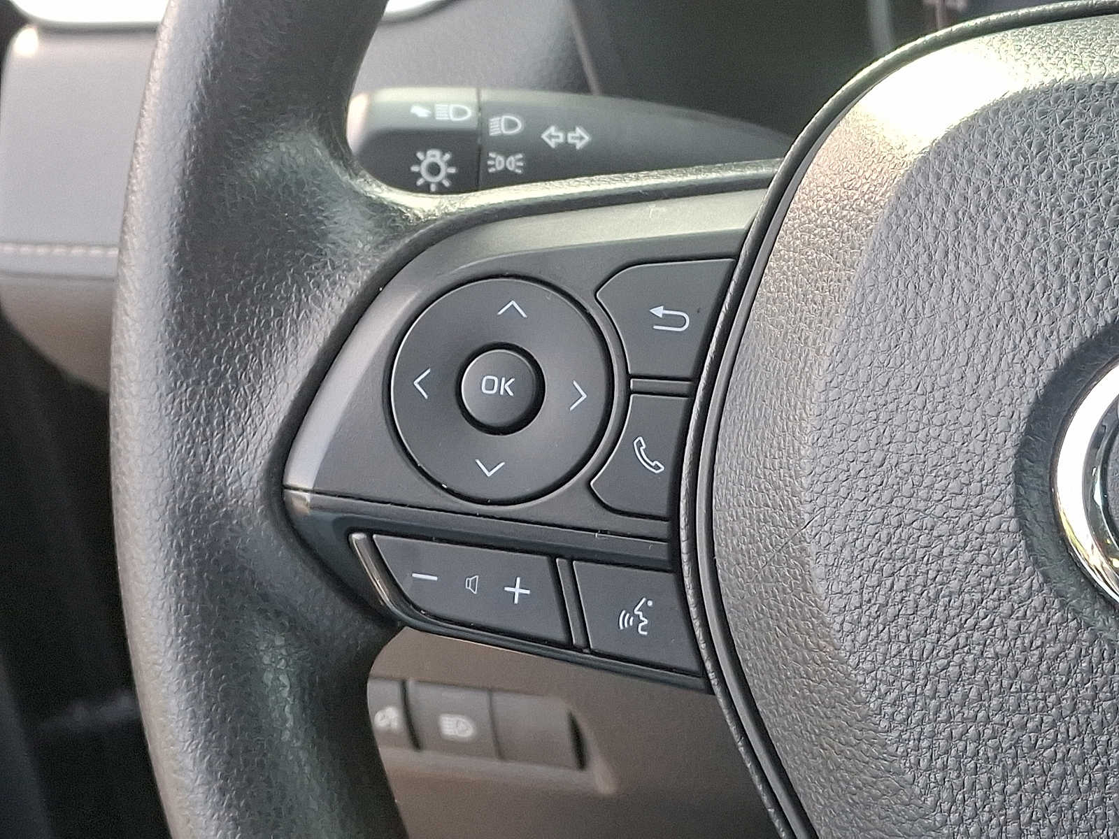 Thumbnail: 2024 Toyota RAV4 - 23