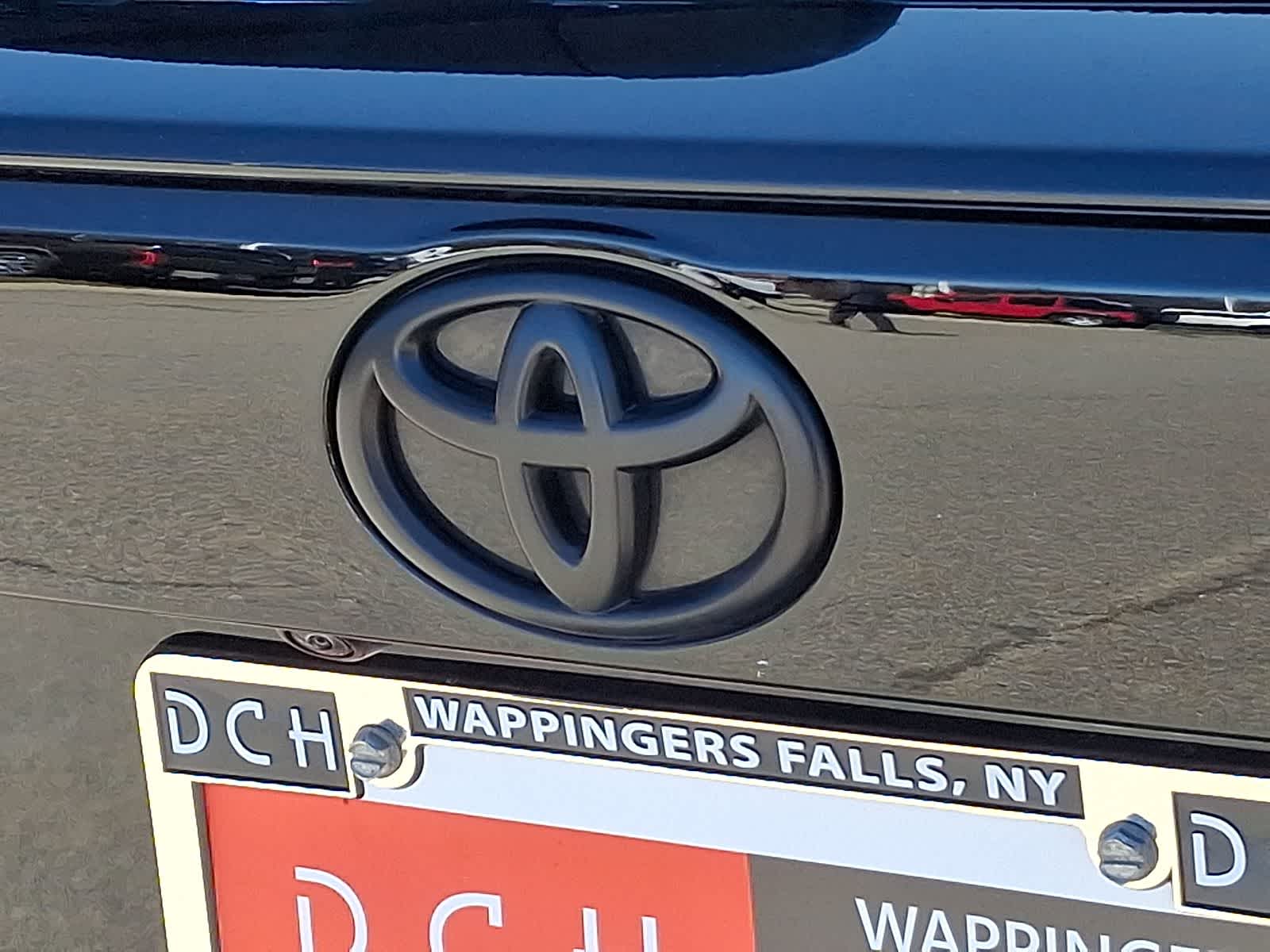 Thumbnail: 2025 Toyota RAV4 - 34