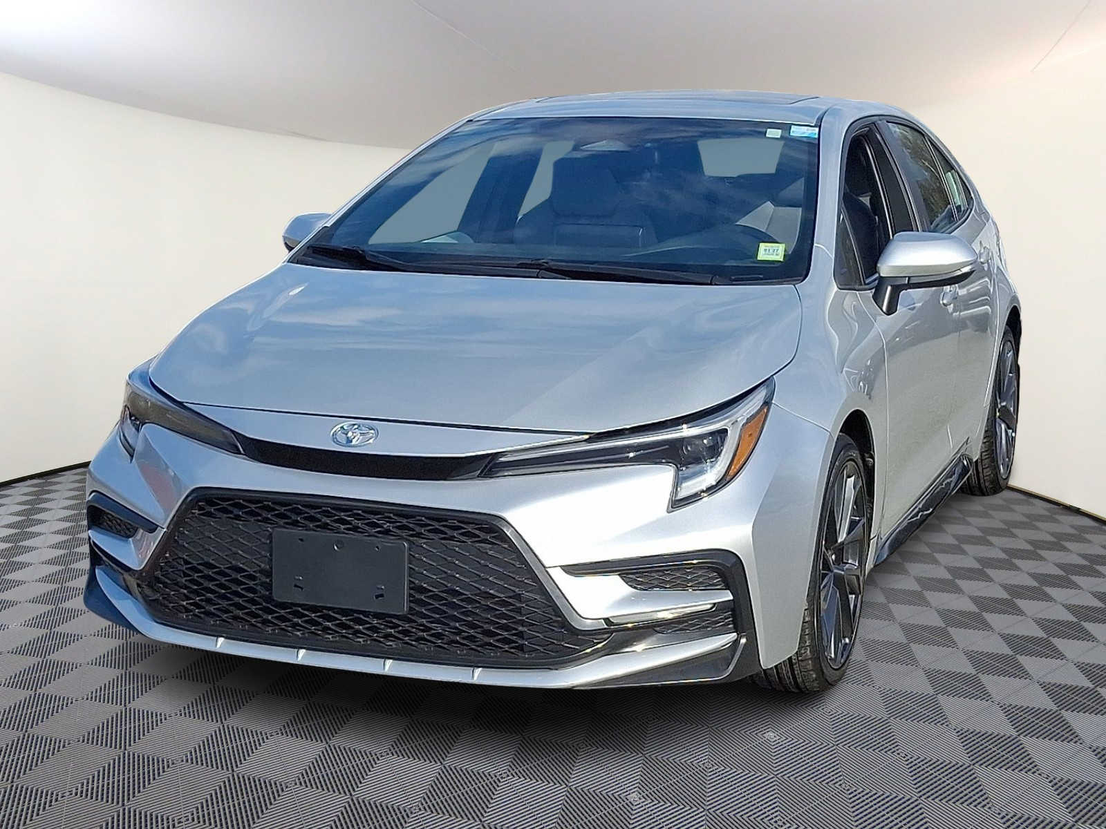 Thumbnail: 2024 Toyota Corolla - 1