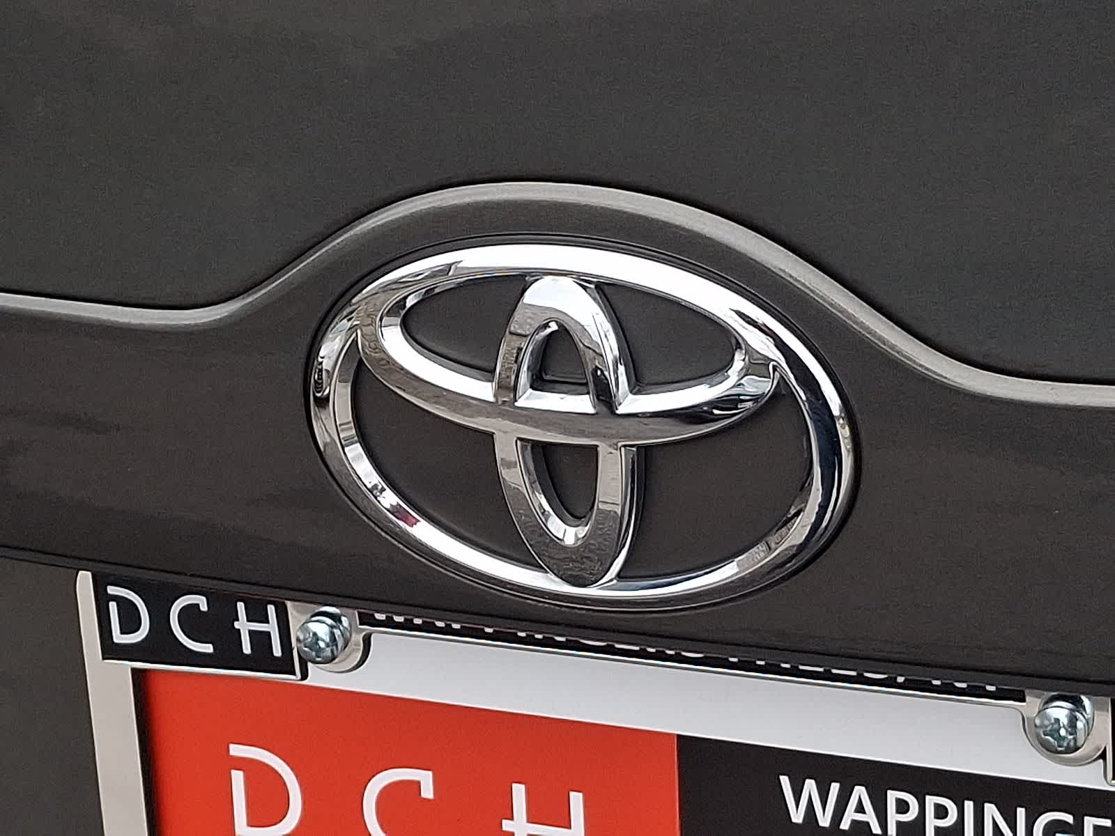 Thumbnail: 2012 Toyota Camry - 29