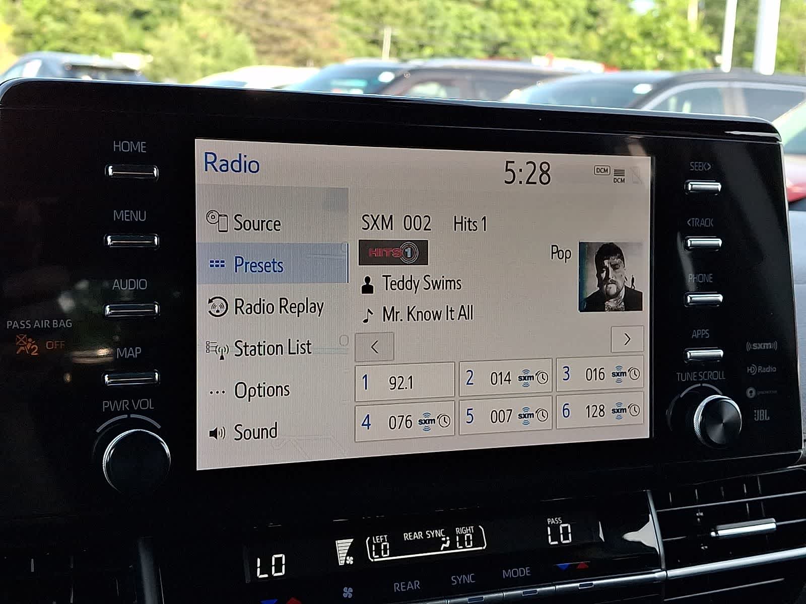 Thumbnail: 2023 Toyota Sienna - 22