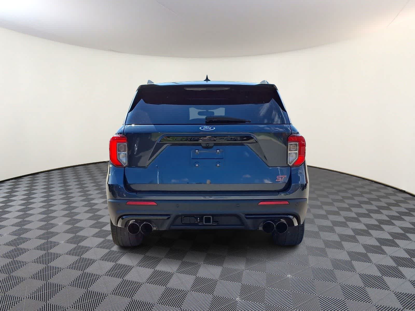 Thumbnail: 2022 Ford Explorer - 6