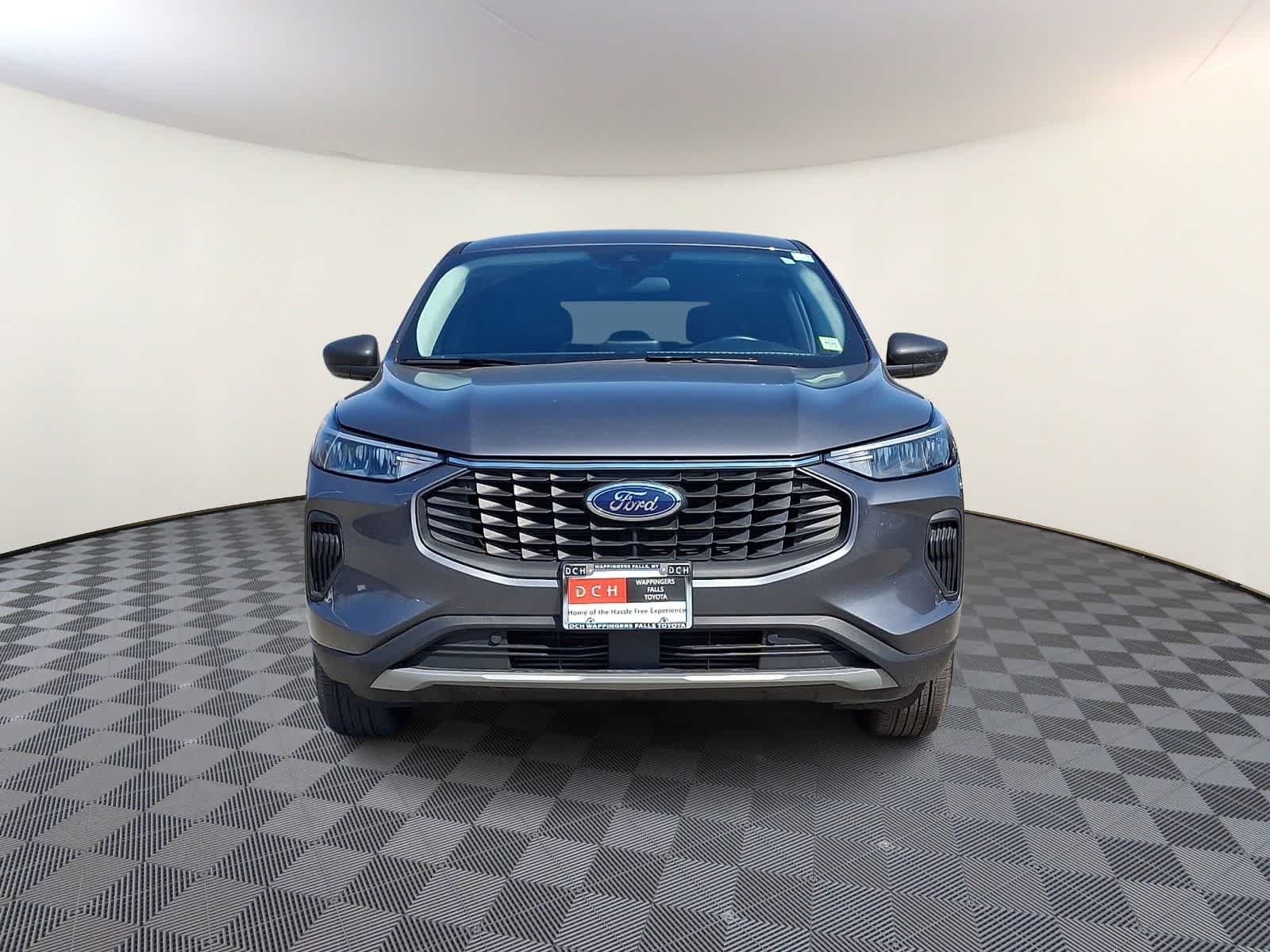 Thumbnail: 2024 Ford Escape - 3