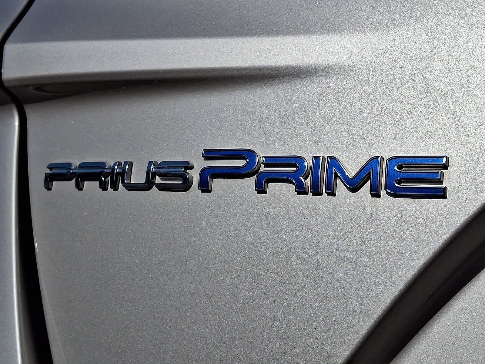 Thumbnail: 2017 Toyota Prius Prime - 33