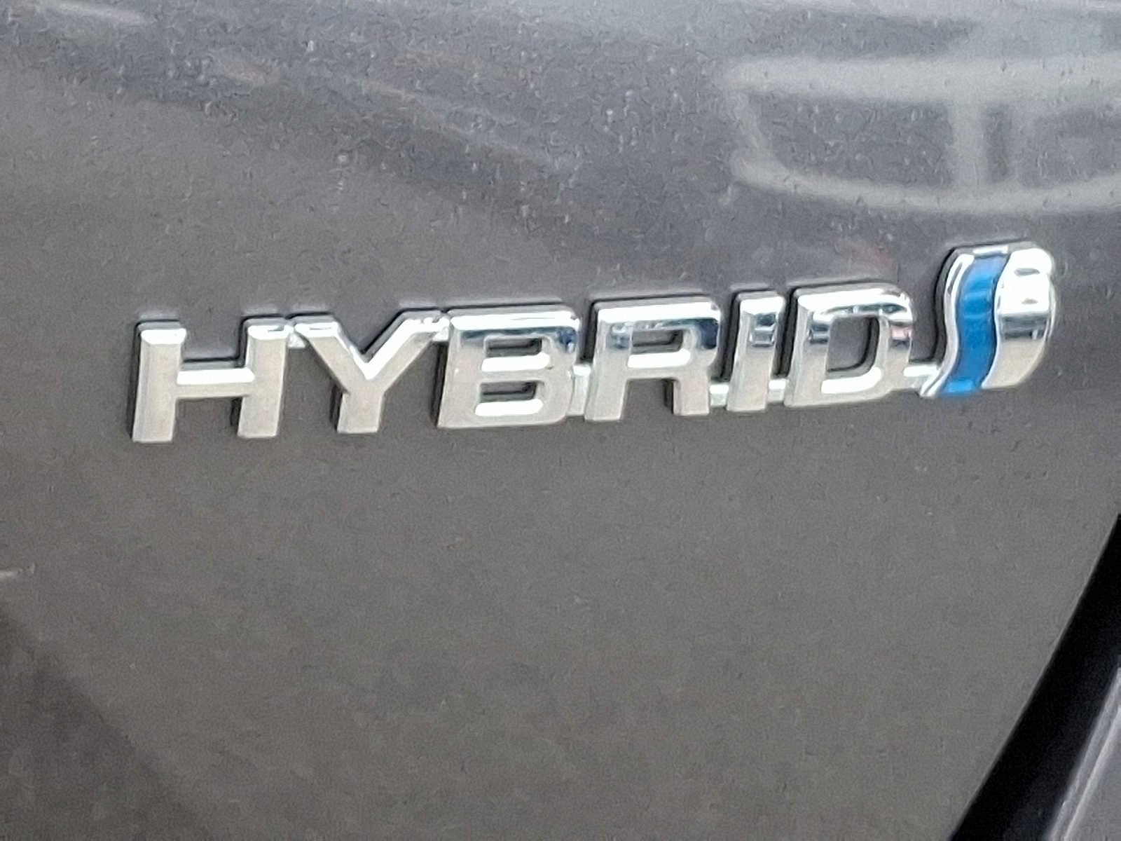 Thumbnail: 2019 Toyota Prius - 32