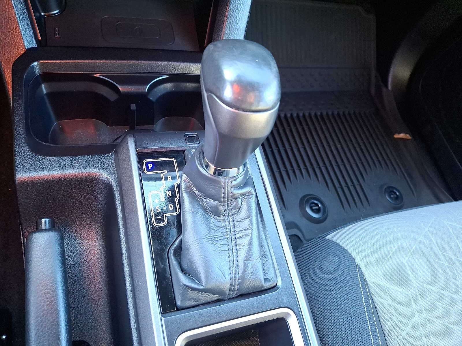 Thumbnail: 2021 Toyota Tacoma - 17