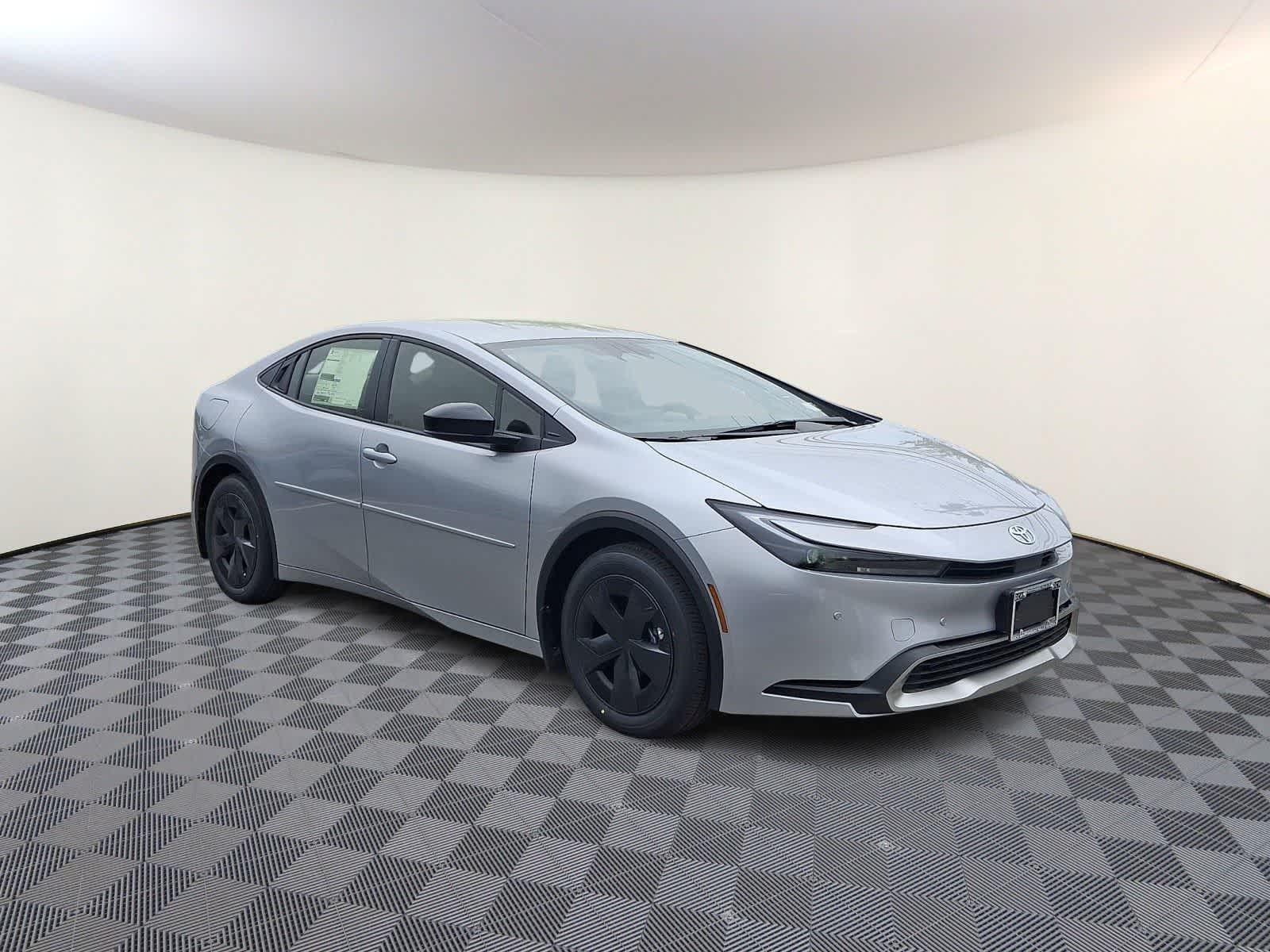 Thumbnail: 2026 Toyota Prius - 3