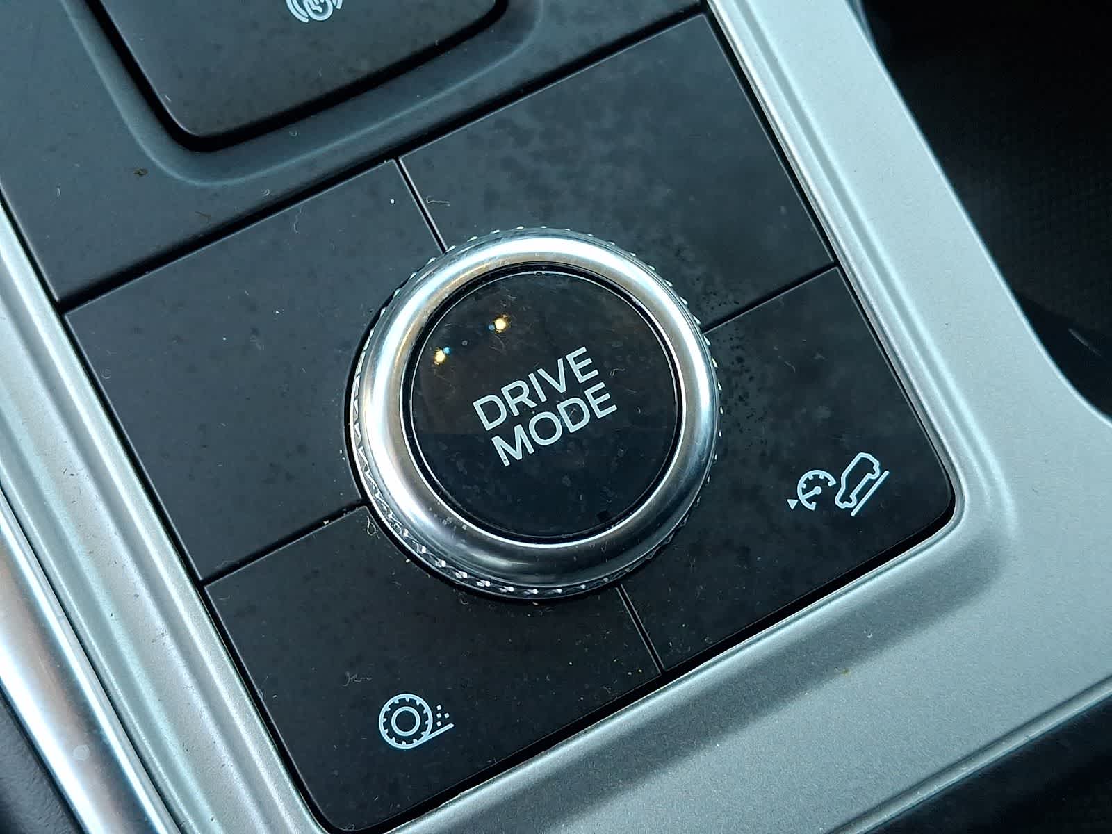 Thumbnail: 2023 Ford Explorer - 27