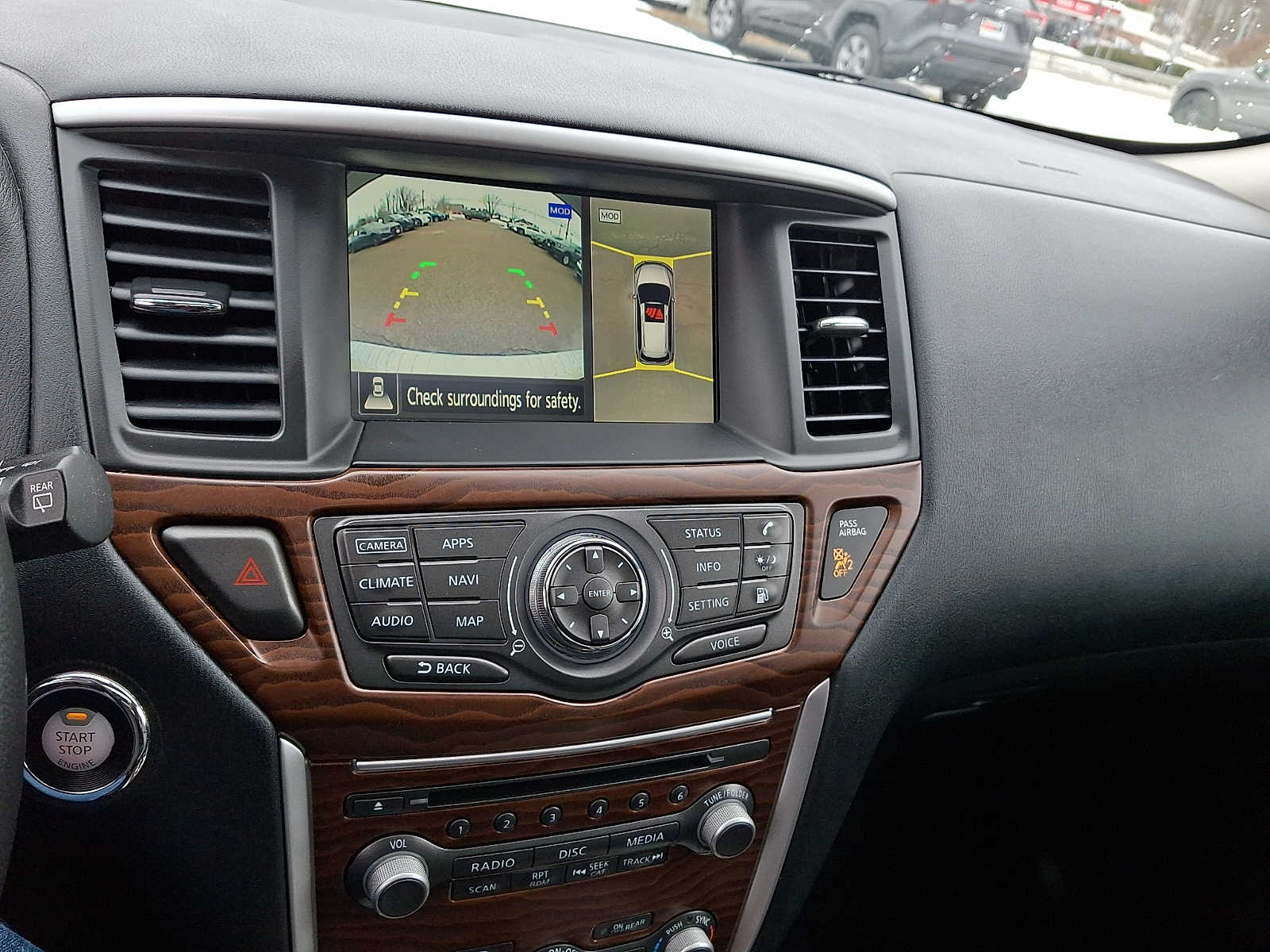 Thumbnail: 2020 Nissan Pathfinder - 22