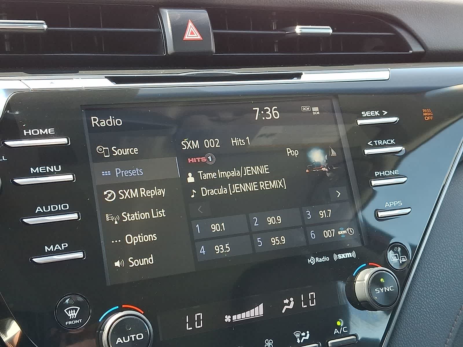 Thumbnail: 2020 Toyota Camry - 21