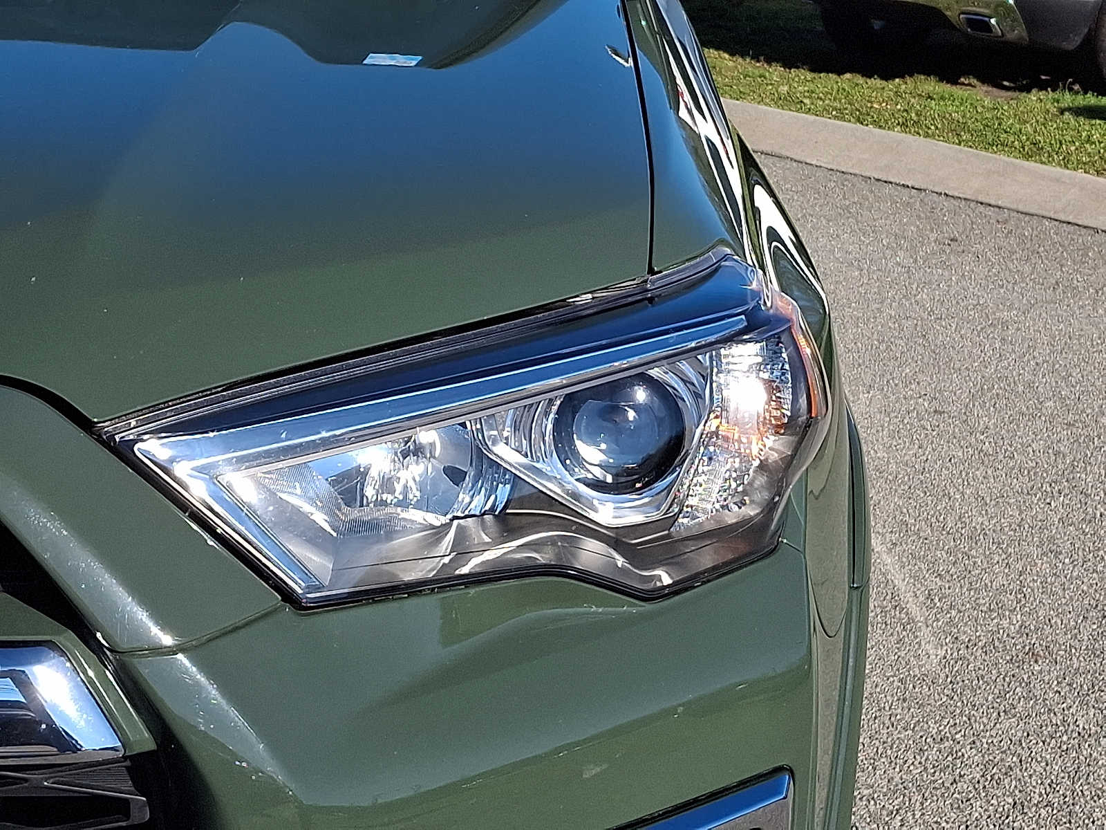 Thumbnail: 2022 Toyota 4Runner - 12