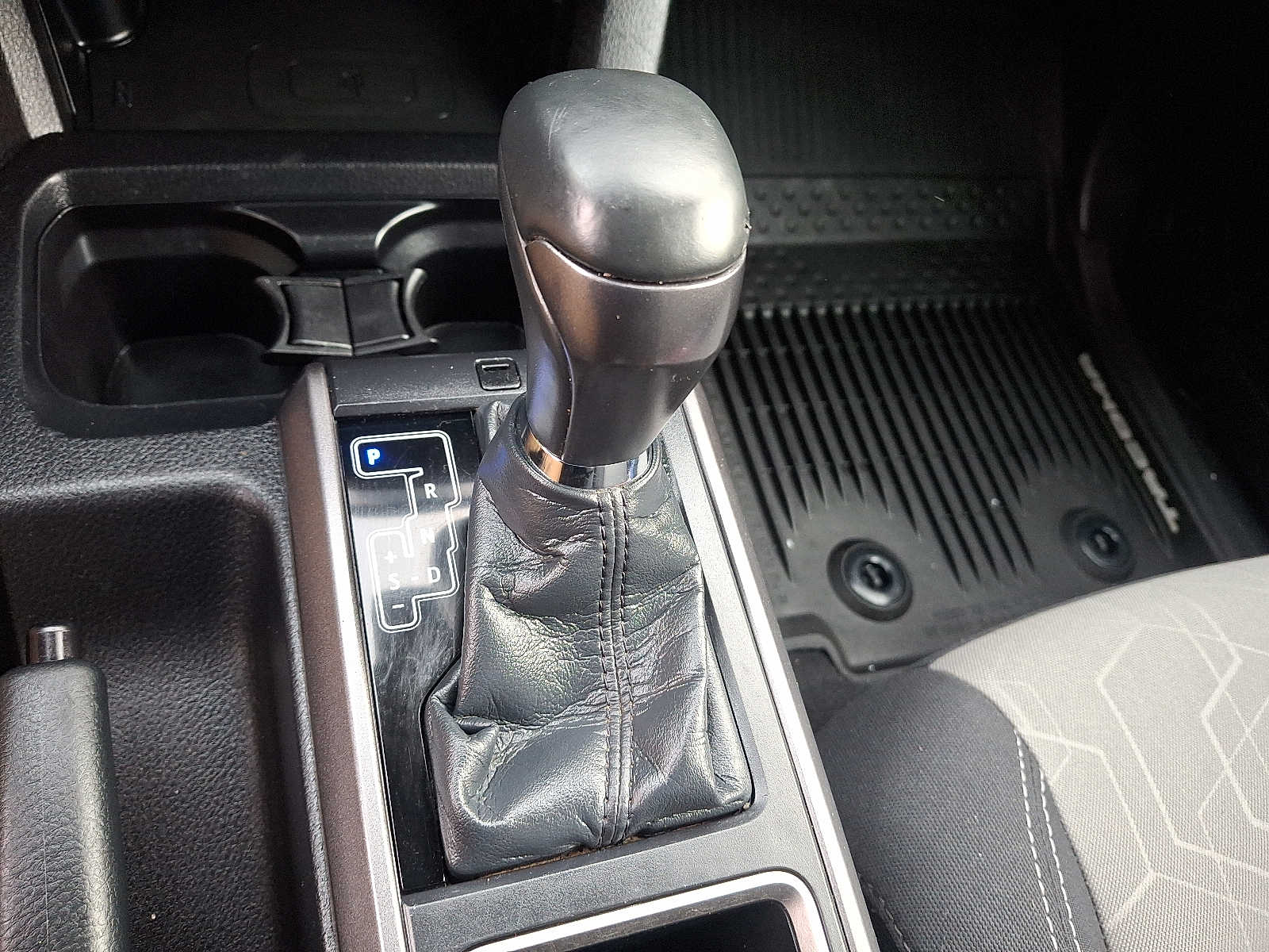 Thumbnail: 2021 Toyota Tacoma - 17